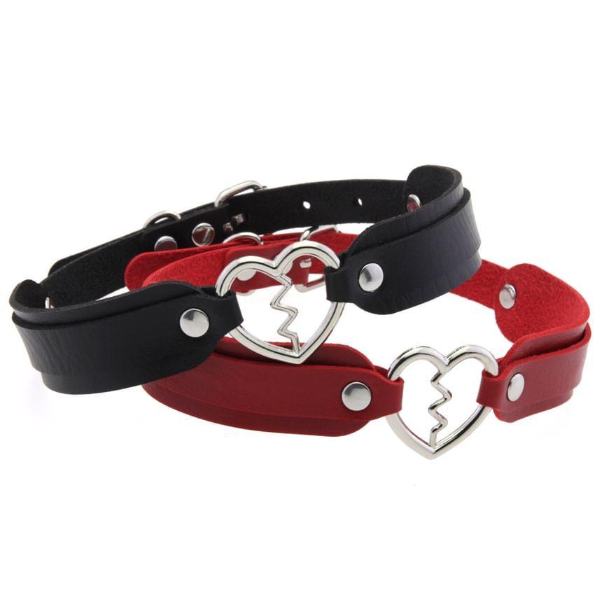 Heart-Shaped Faux Leather Choker Product Image