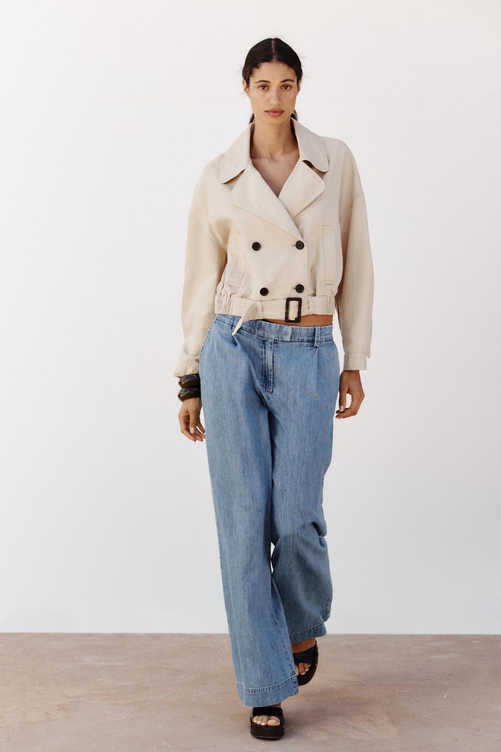 ELASTIC HEM CROPPED JACKET Product Image