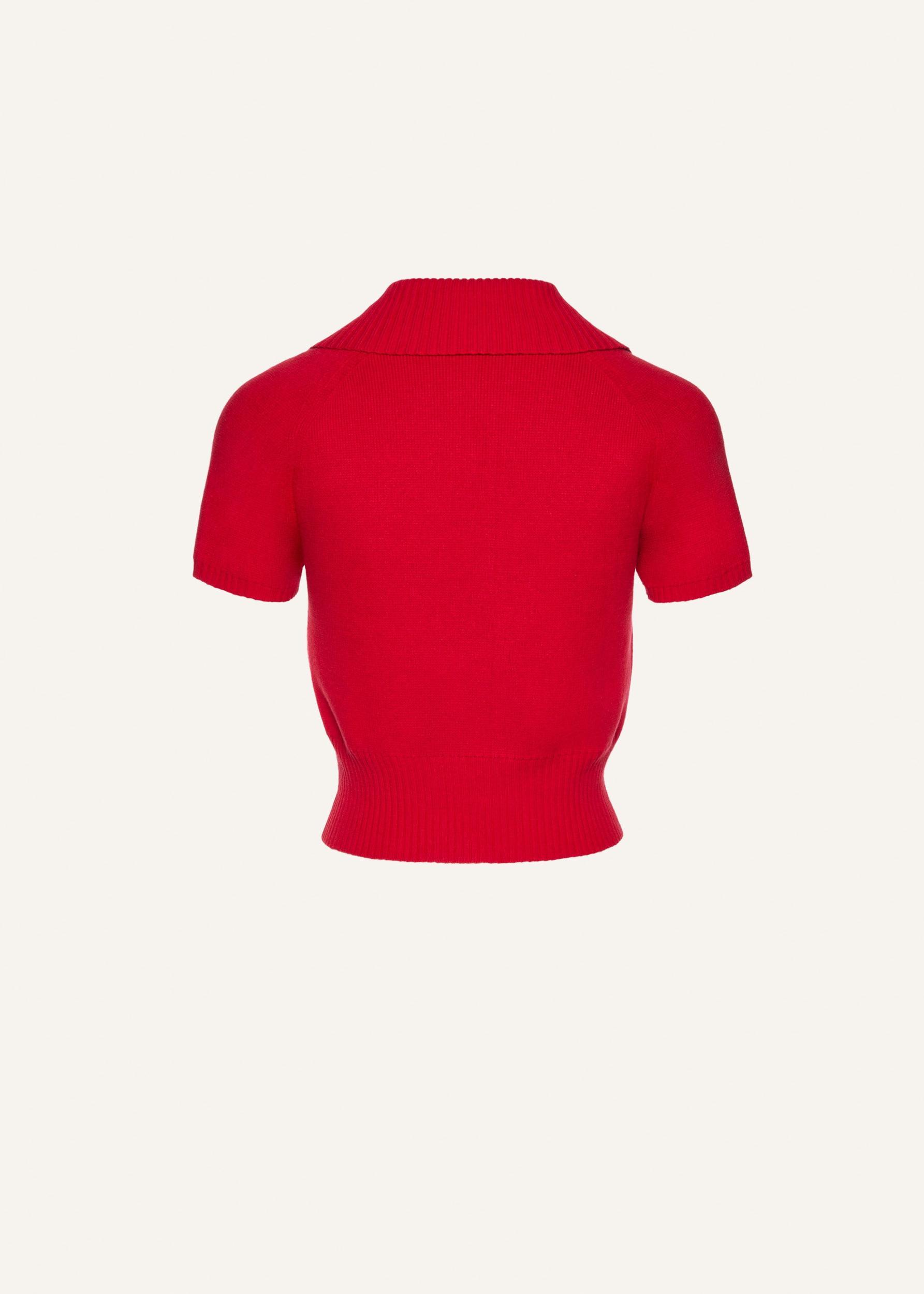 Short-sleeve buttoned cropped sweater in red Product Image