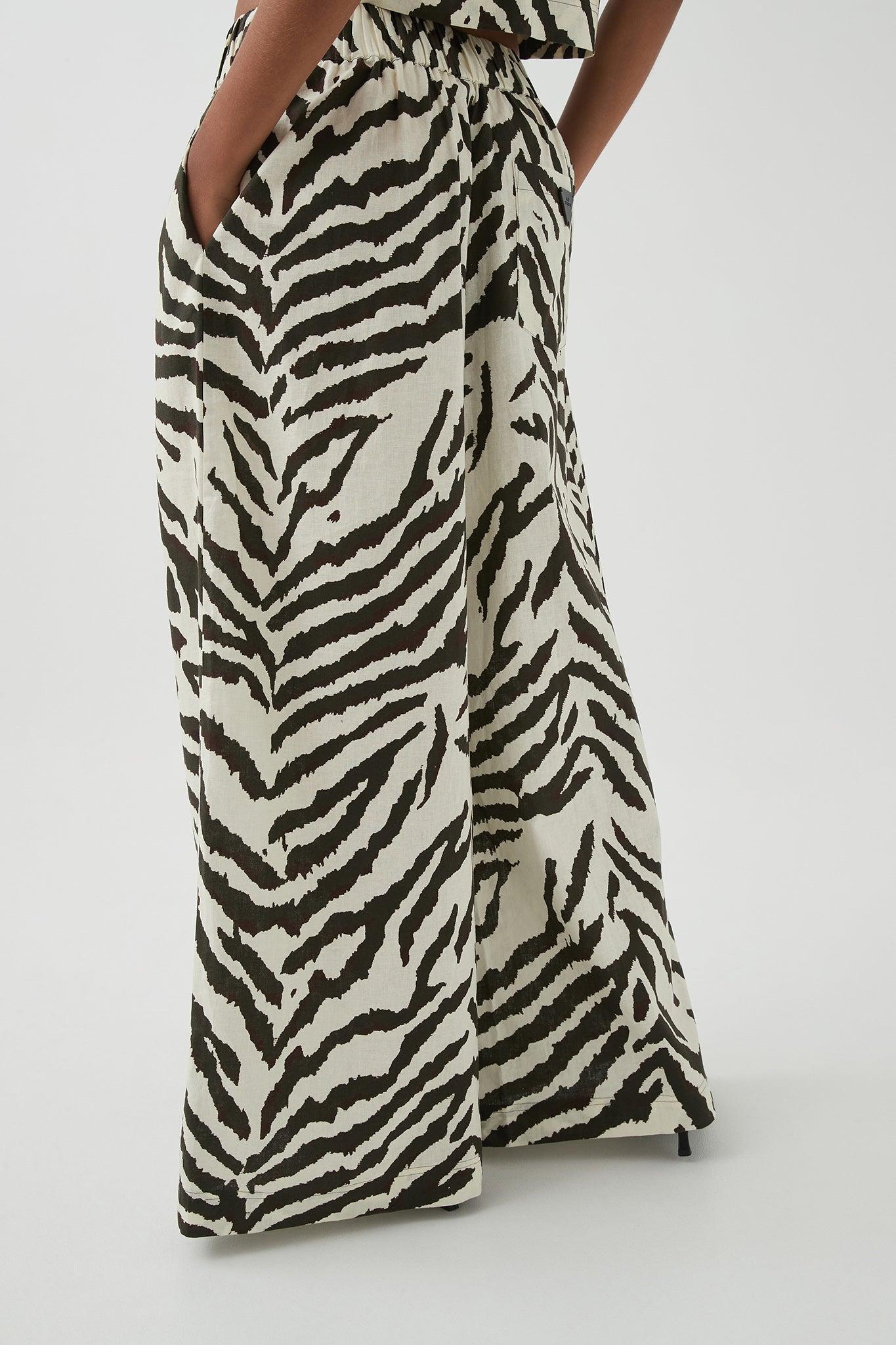 Airlie Relaxed Pants Product Image