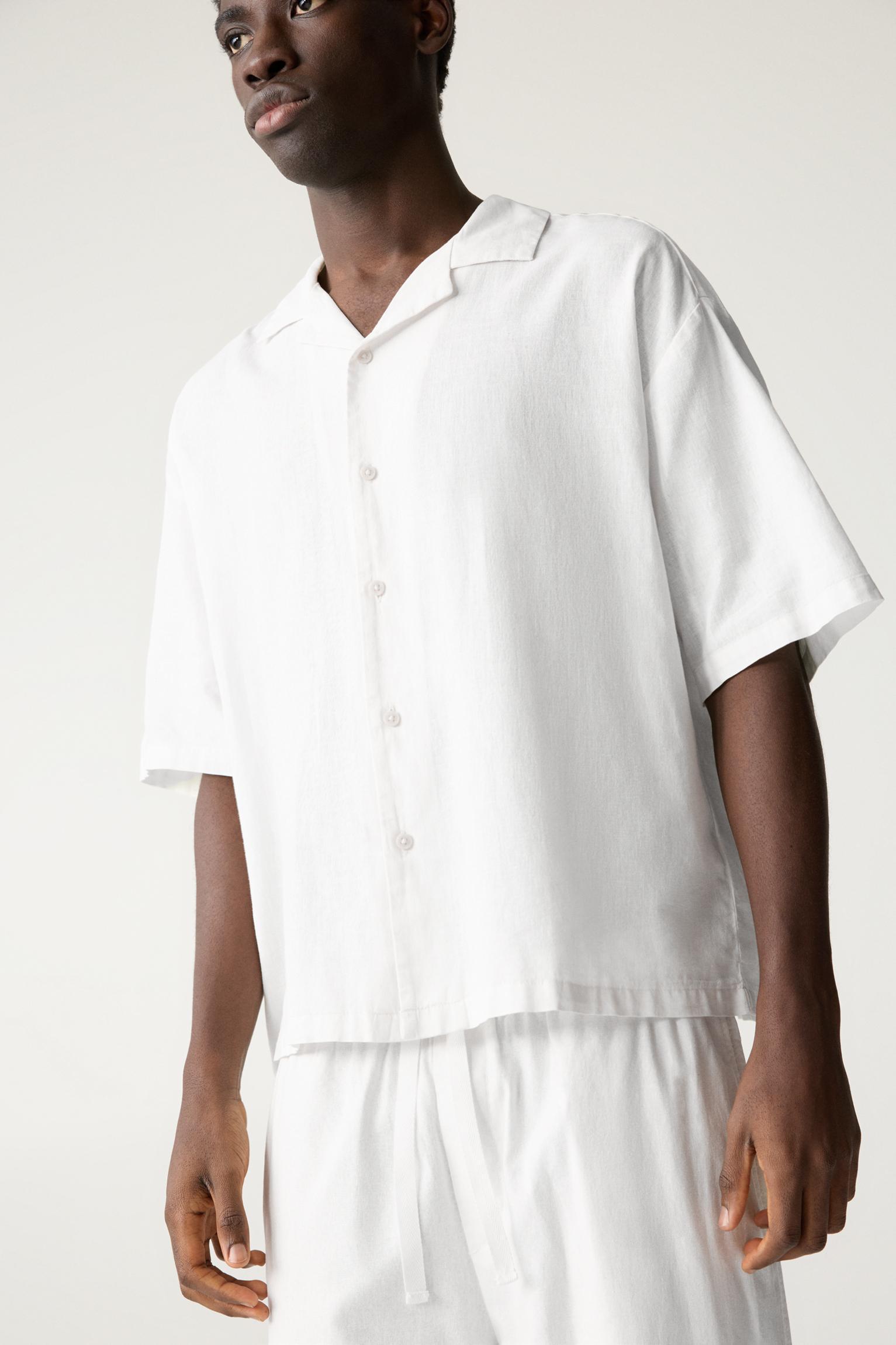 Short sleeve linen blend shirt Product Image