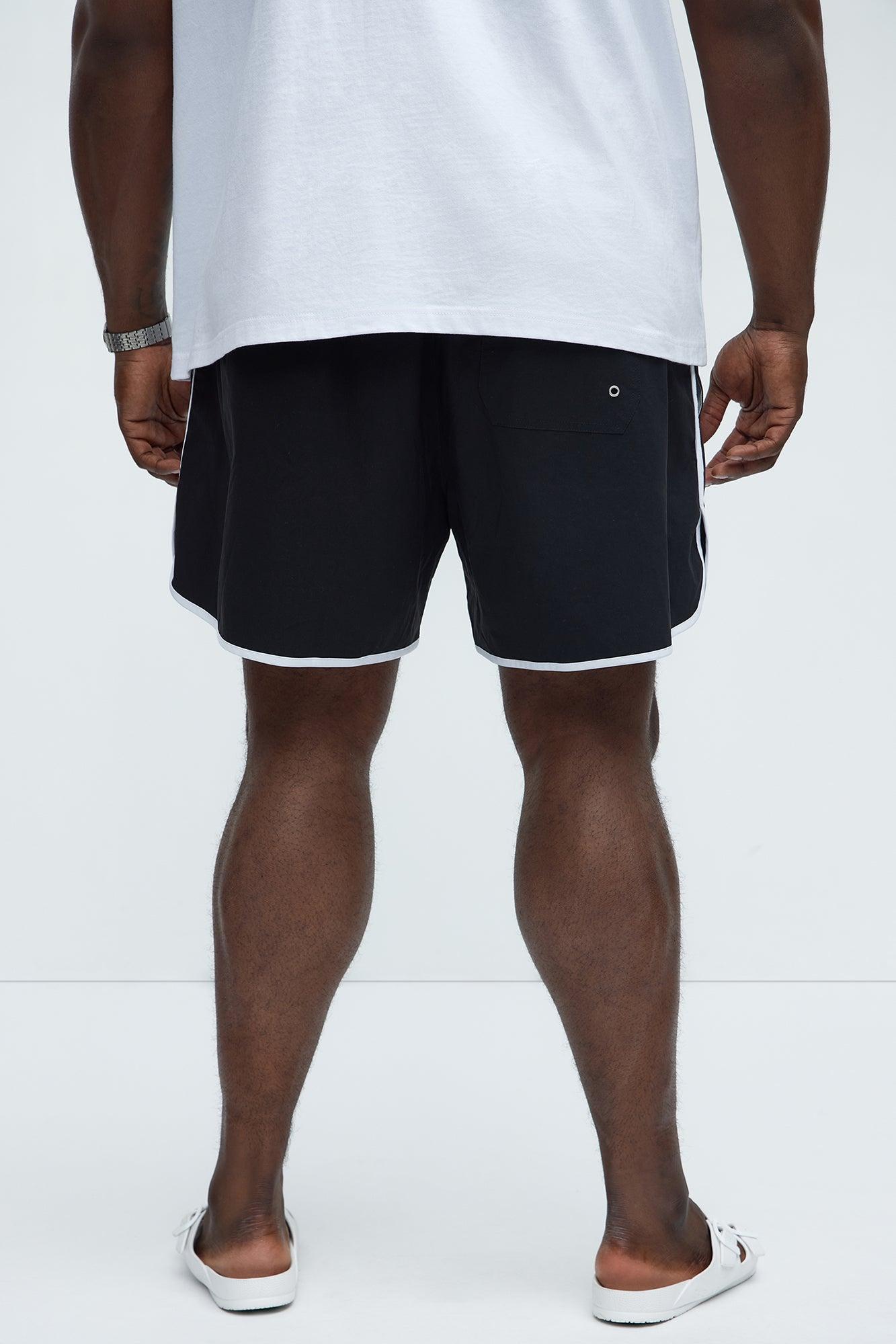 Retro Breeze Swim Mid Trunk - Black Product Image