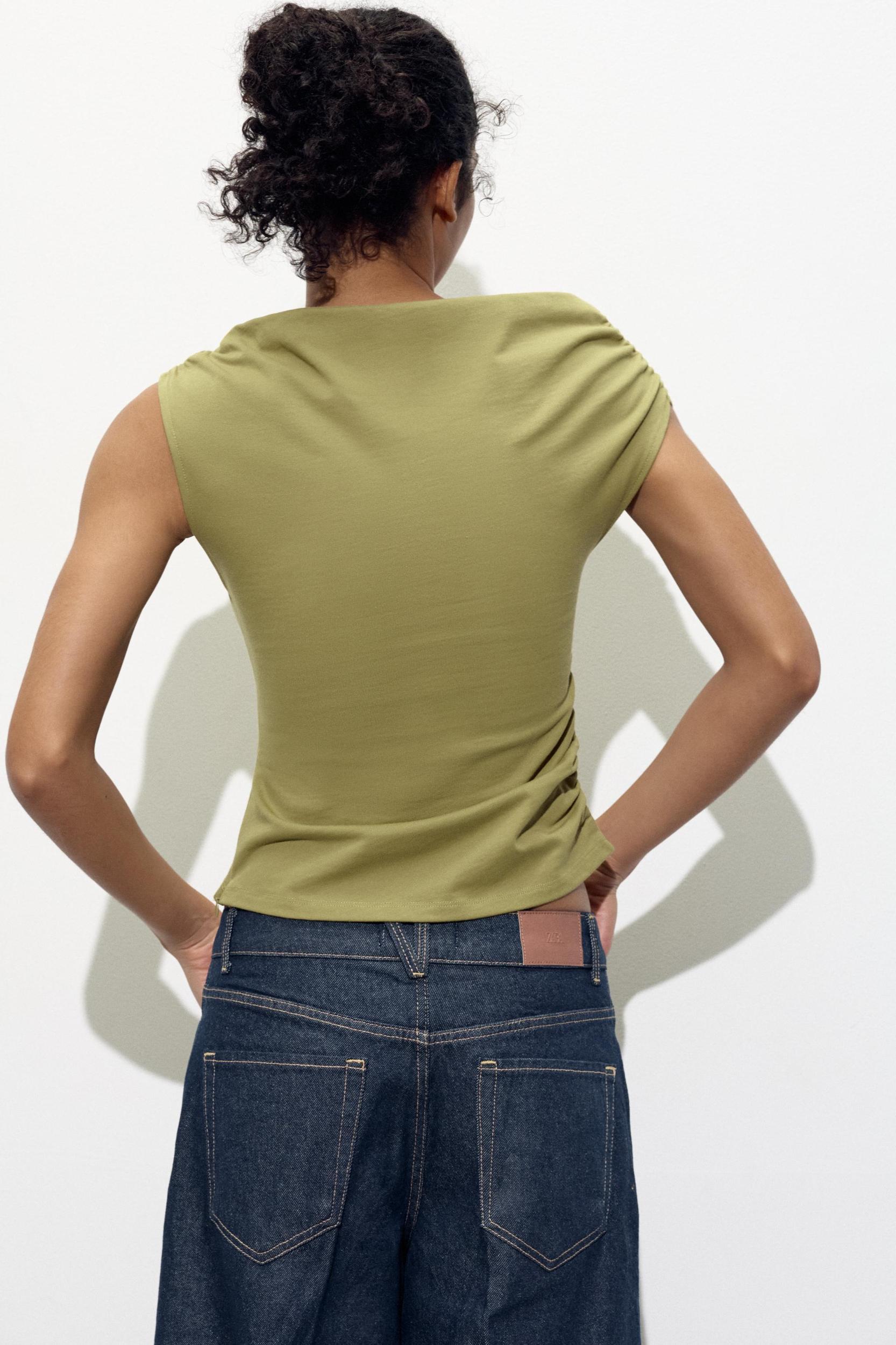 RUCHED ASYMMETRIC T-SHIRT Product Image