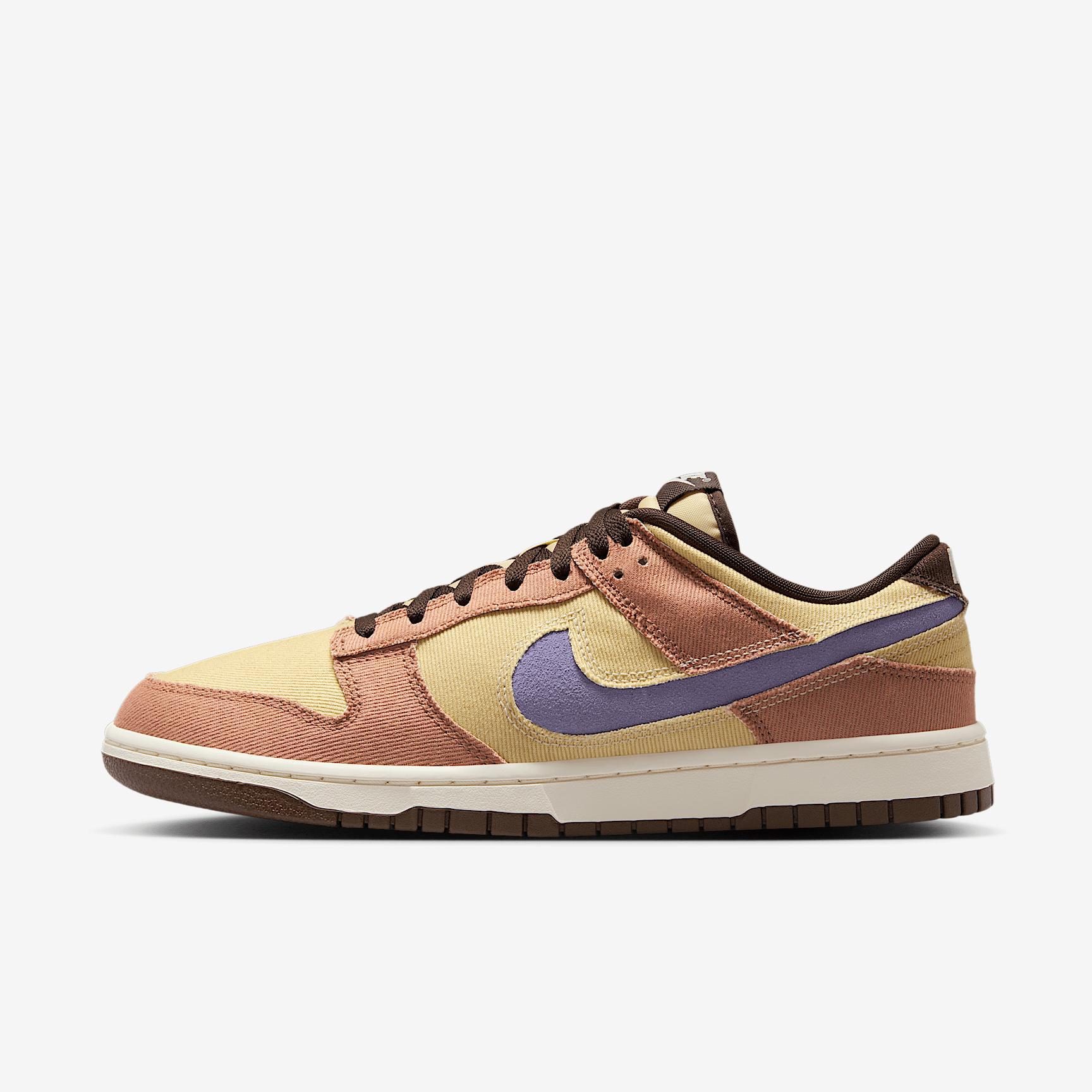 Nike Men's Dunk Low Retro SE Shoes Product Image