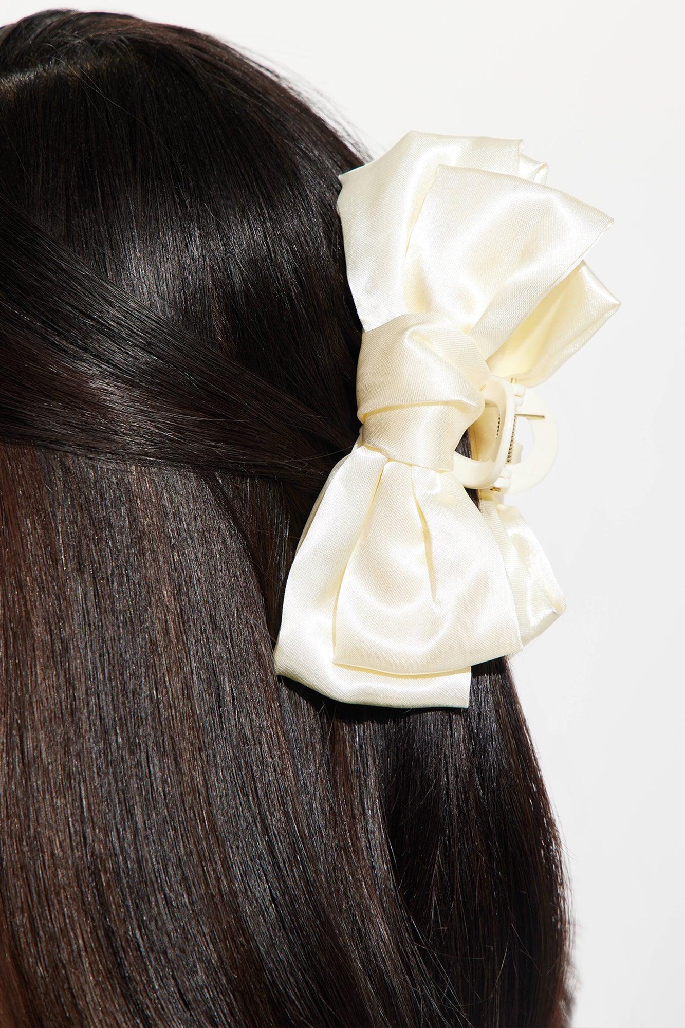 Bow Down To Me Claw Clip Set - Ivory/combo Product Image