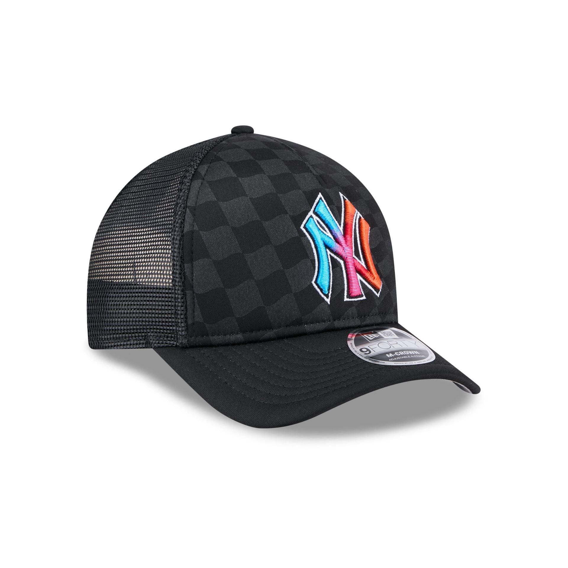 New York Yankees Gradient Raceway 9FORTY M-Crown A-Frame Trucker Hat Male Product Image