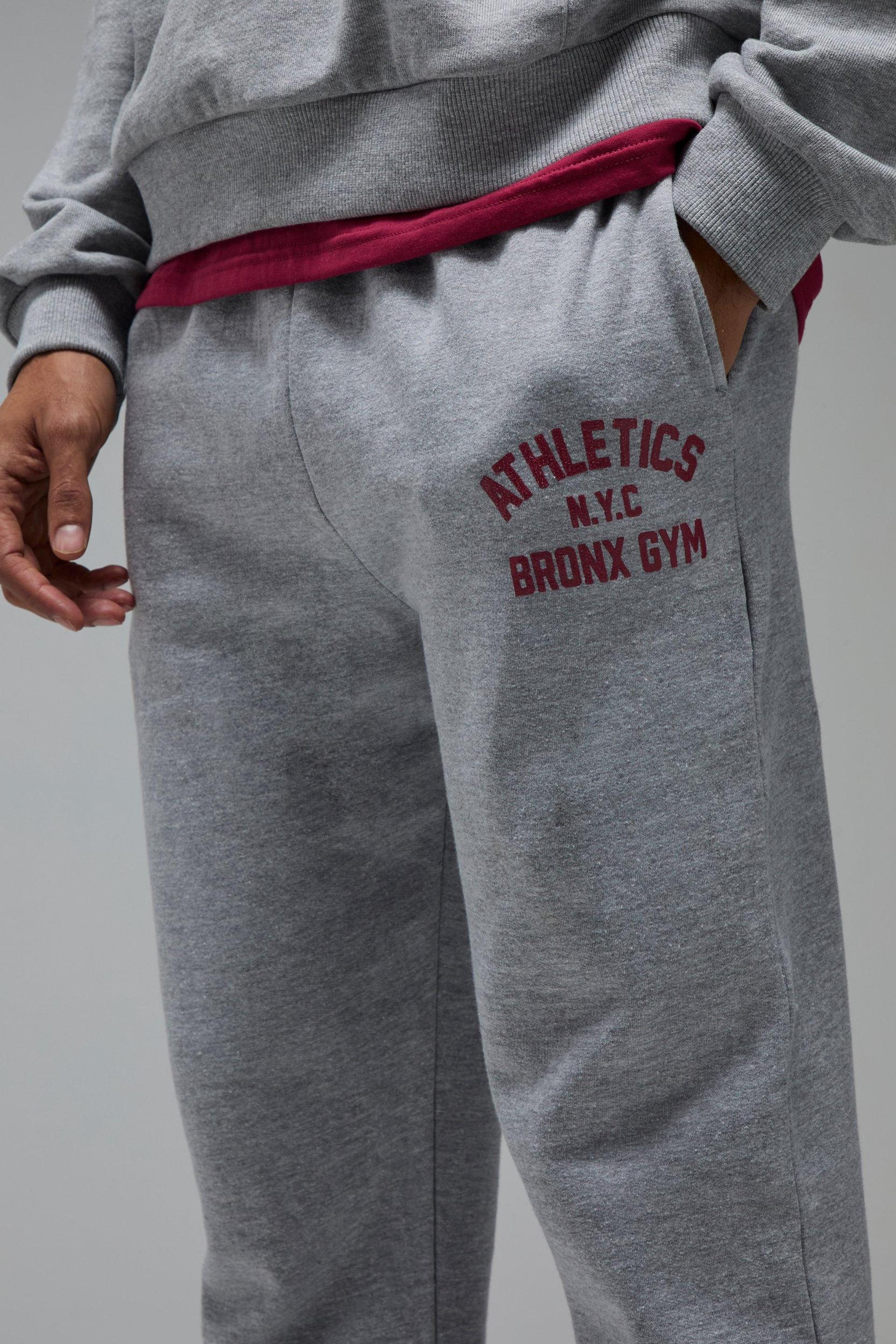 Man Active Bronx Workout Oversized Sweatpants | boohooMAN USA Product Image