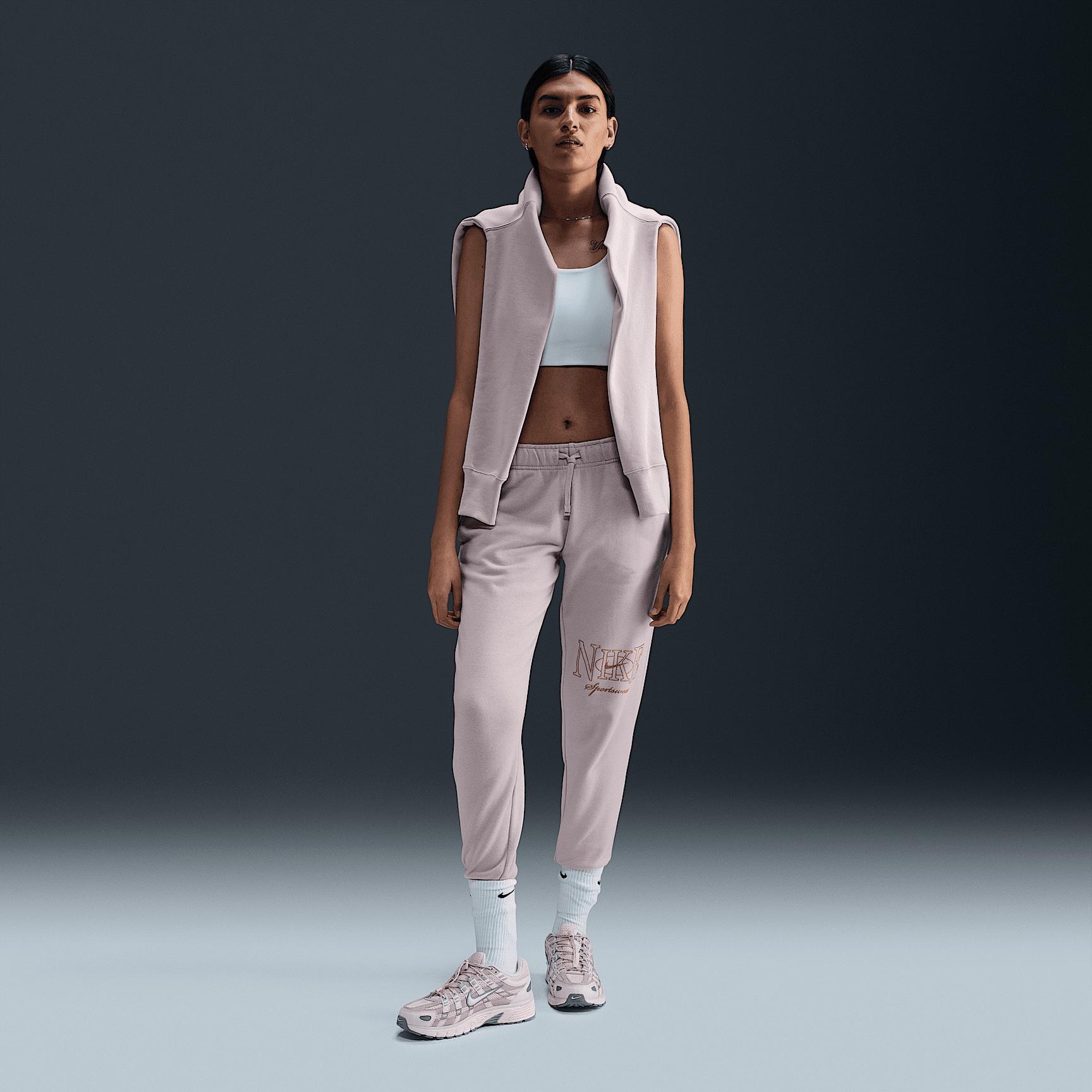 Women's Nike Sportswear Club Fleece Mid-Rise Jogger Pants Product Image