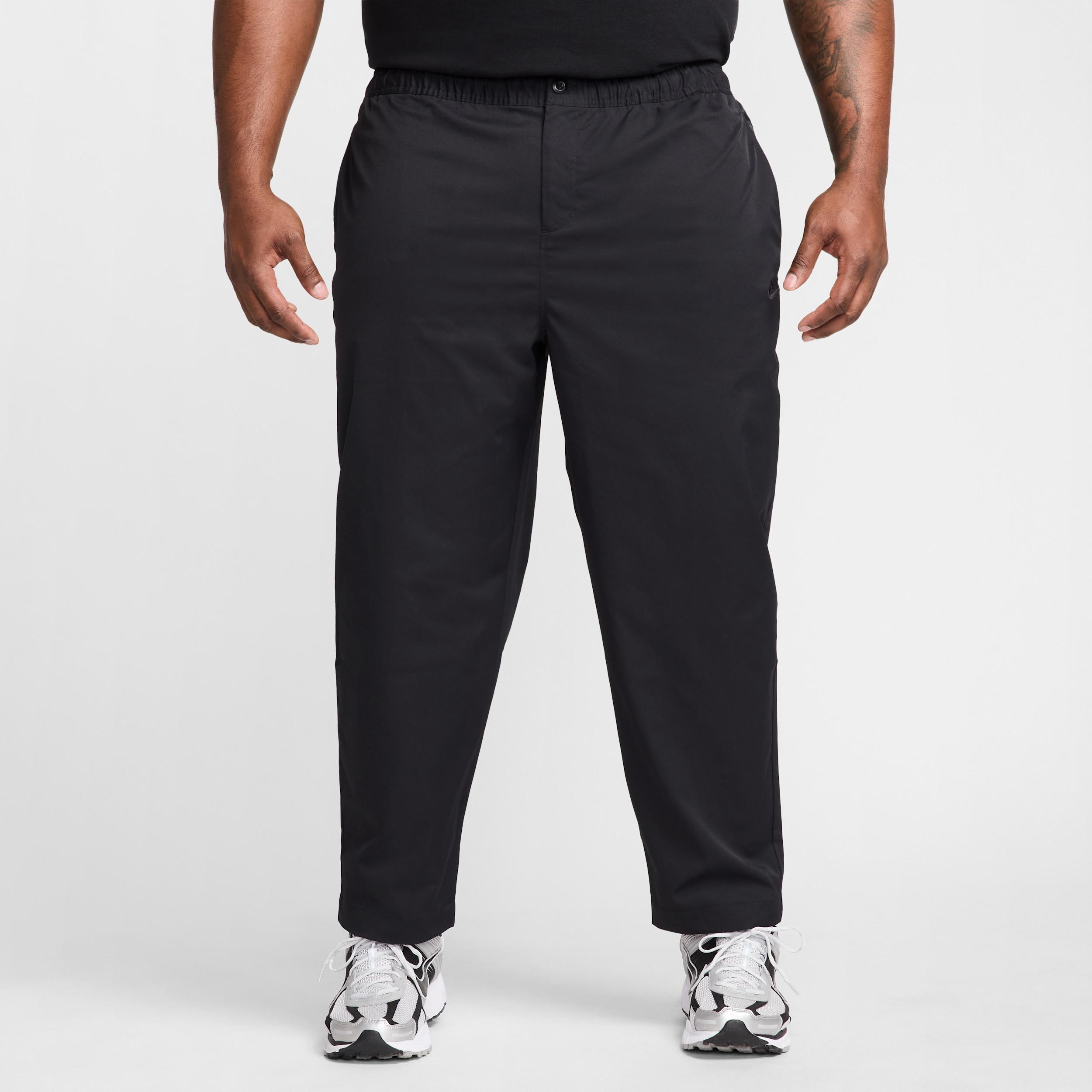 Nike Men's Club Woven Tapered Pants Product Image