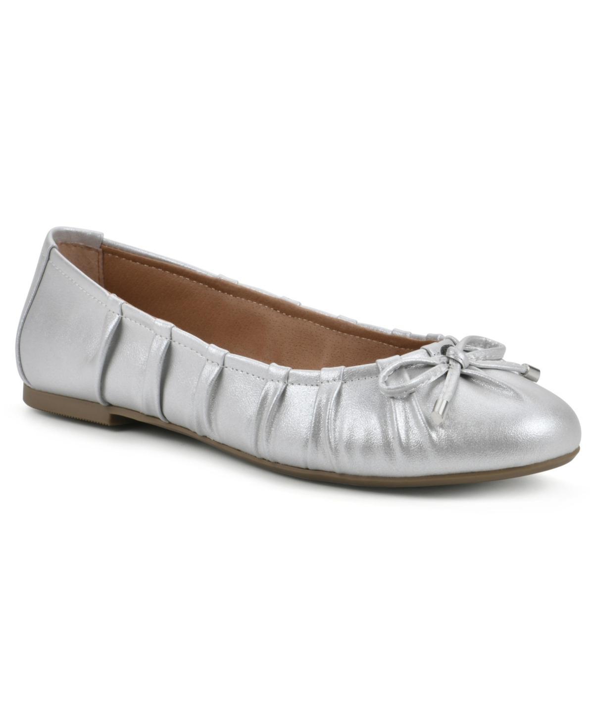 White Mountain Sakari Women's Shoes Product Image