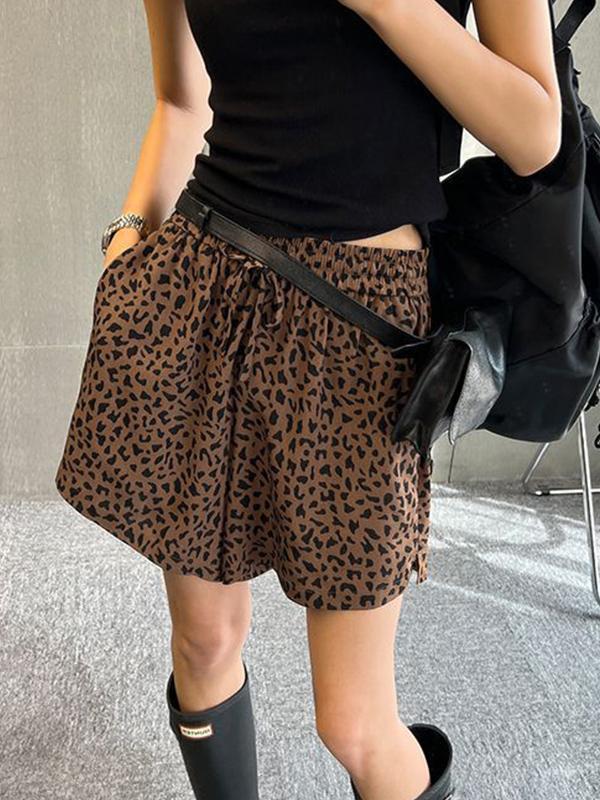 Street Leopard Print Shorts Product Image