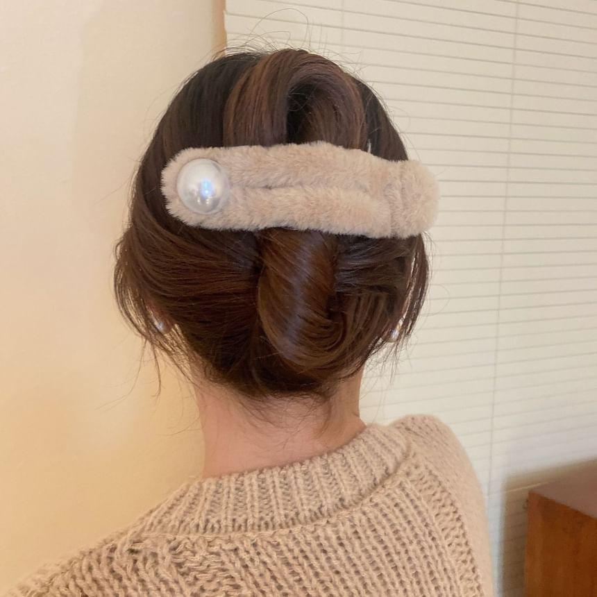 Faux Pearl Chenille Hair Clip Product Image