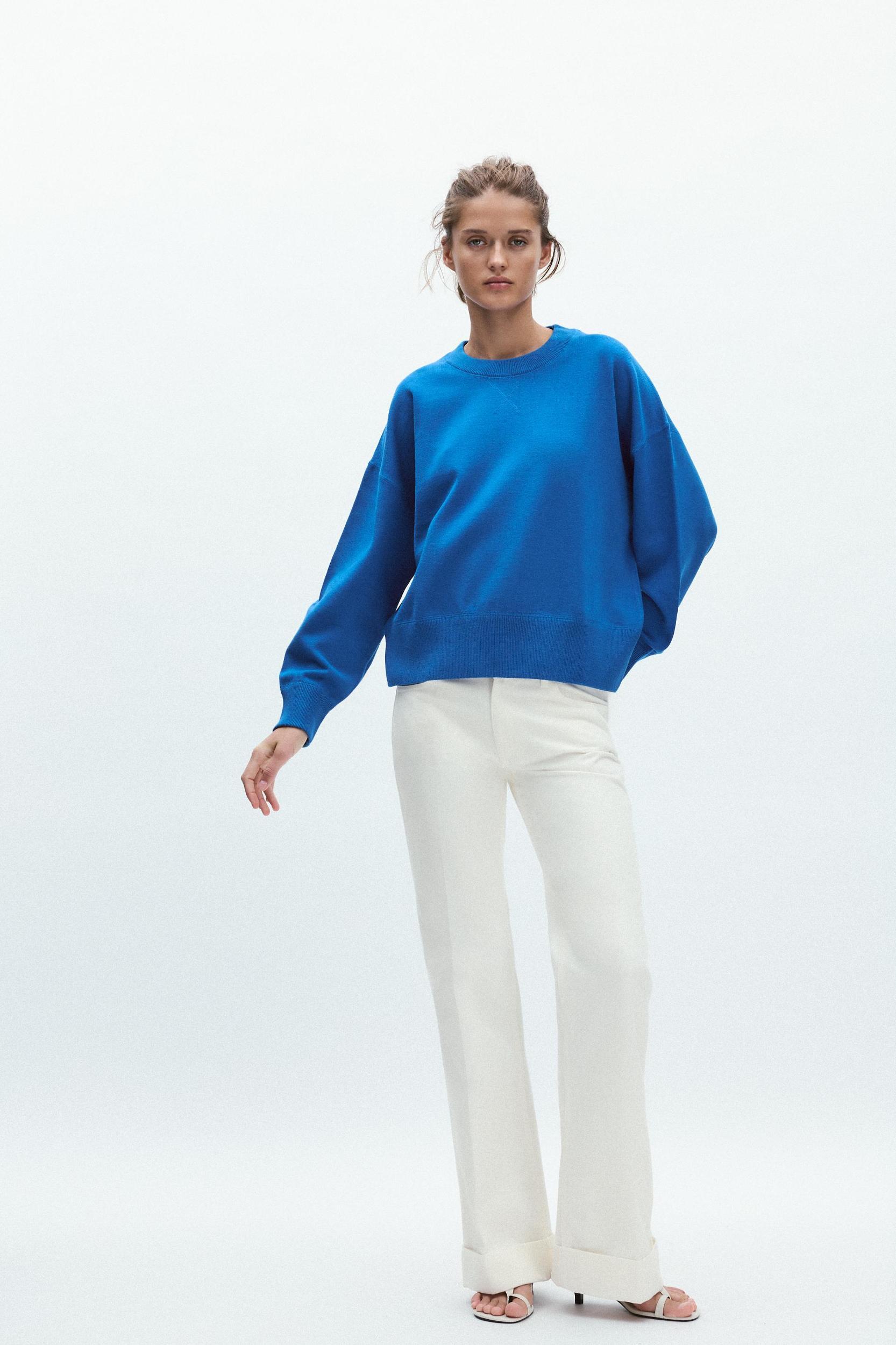 PLAIN KNIT SWEATSHIRT Product Image