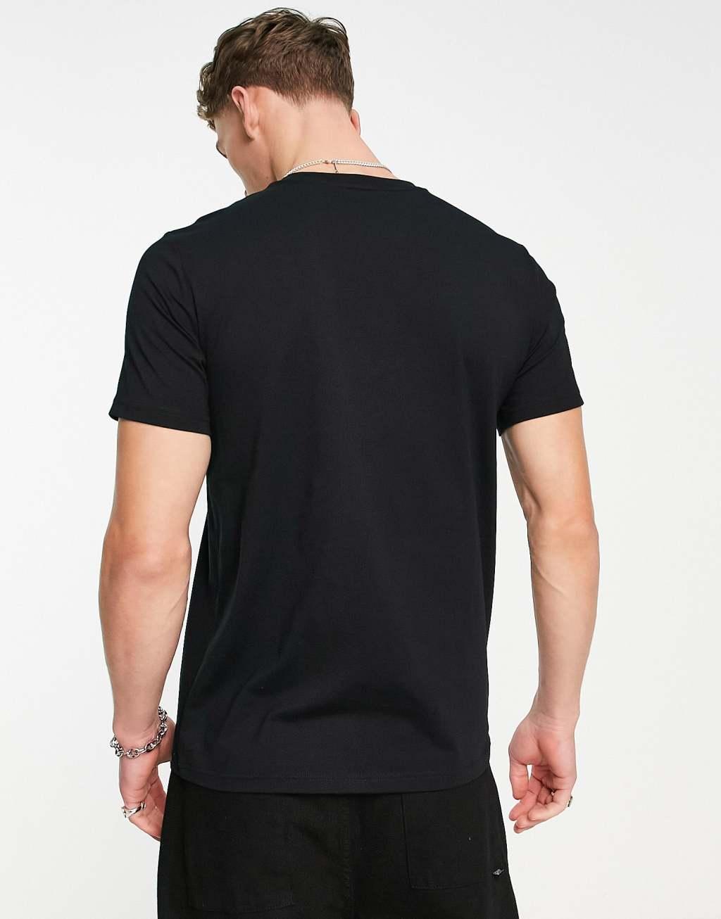 Fred Perry embroidered t-shirt in black Product Image