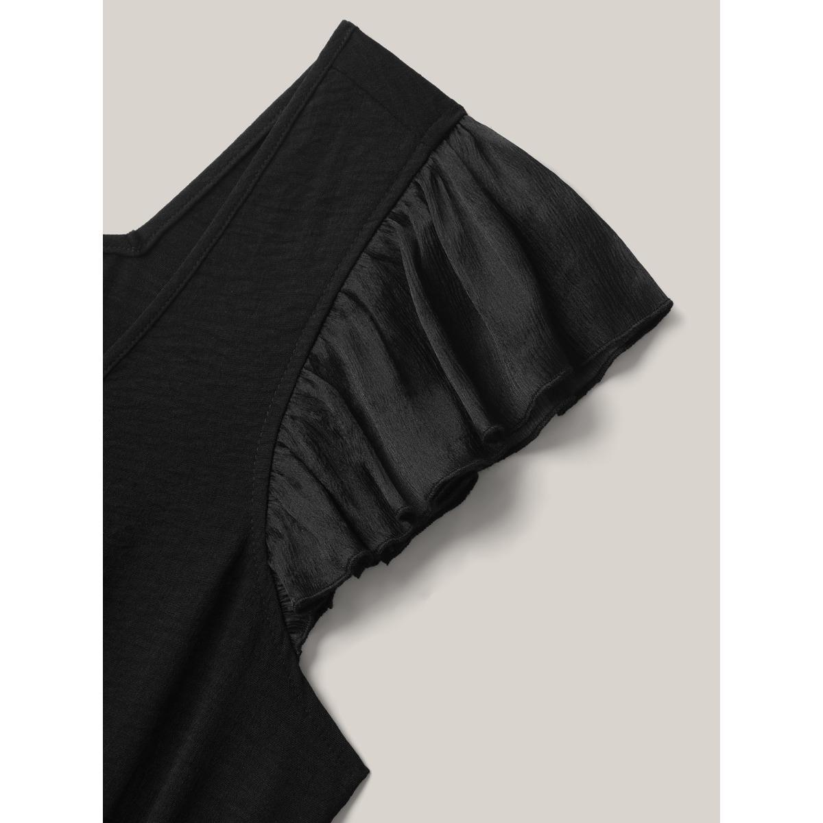 Plus Size Spliced Gathered Neckline Pockets Midi Dress Black Women Square Neck Cap Sleeve Curvy BloomChic 14-16/1X Product Image