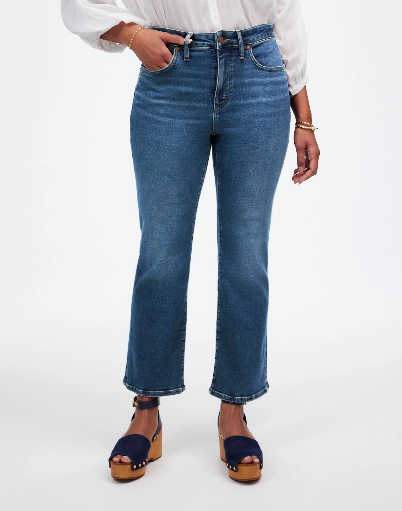 Curvy Kick Out Crop Jeans in Lenoir Wash Product Image