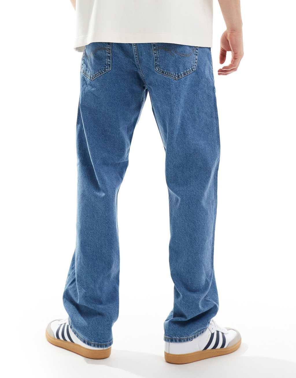 Jack & Jones Eddie loose jean in mid blue wash Product Image