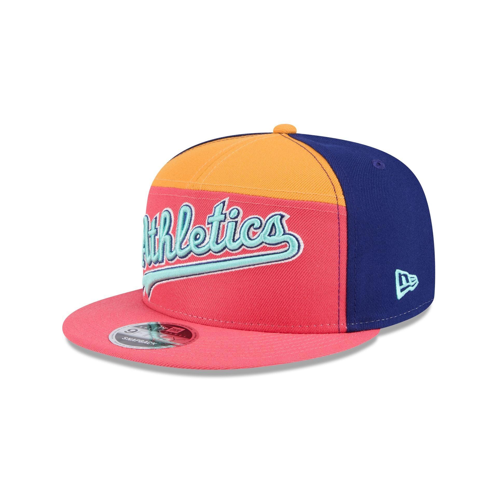 New York Mets Coral 9FIFTY Split Panel Snapback Hat Male Product Image