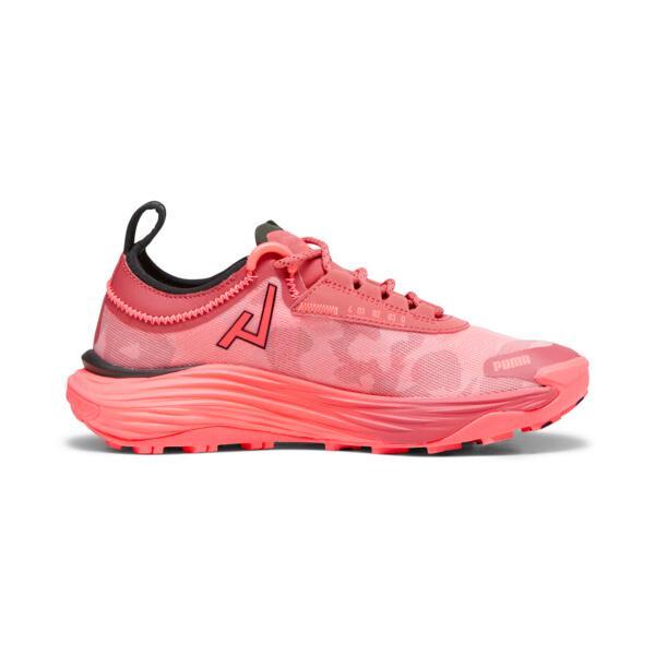 PUMA SEASONS Voyage NITROâ¢ 3 GORE-TEX Women's Trail Running Shoes in Astro Red/Fire Orchid/Black Product Image