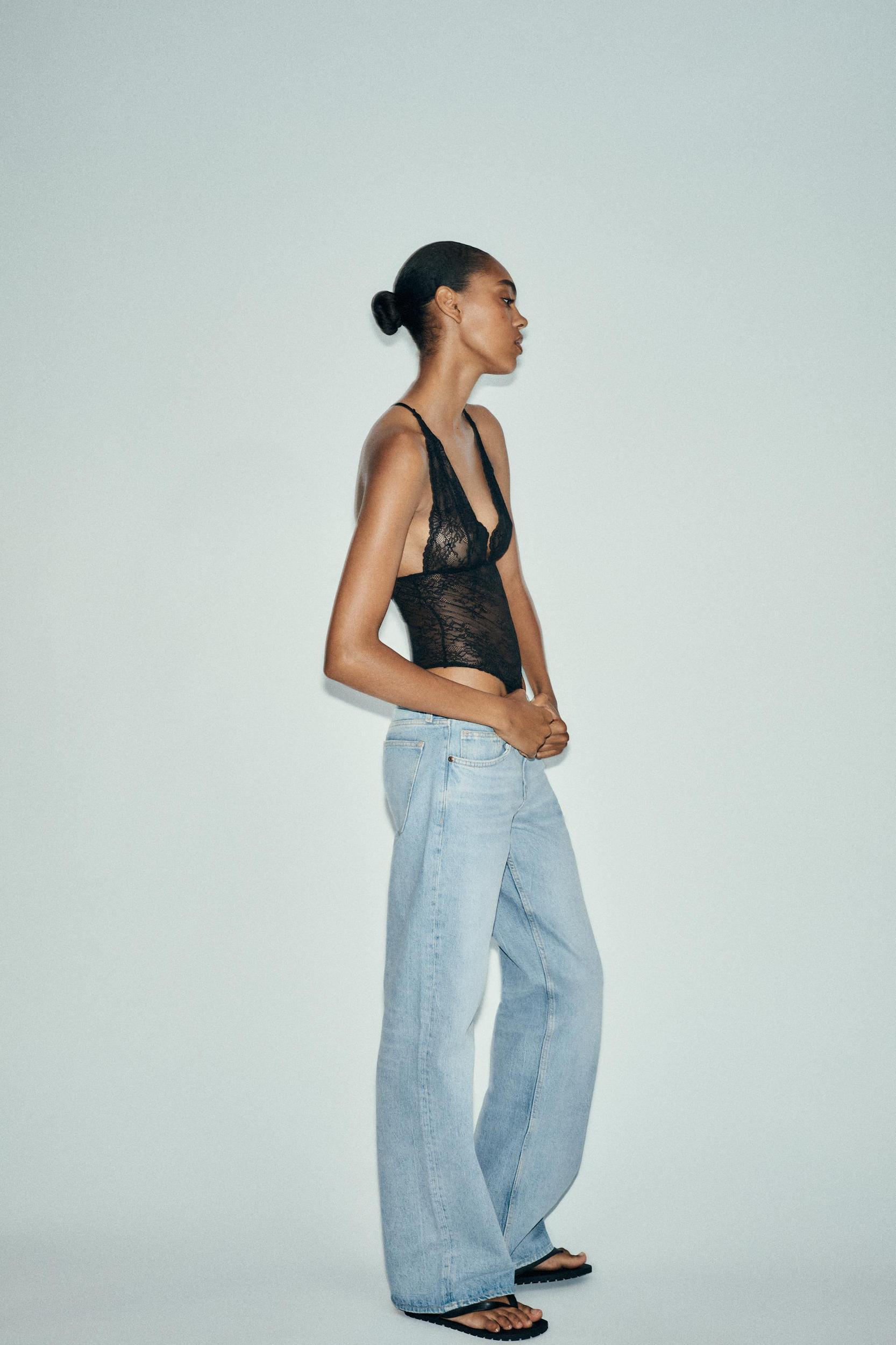 LACE BODYSUIT Product Image