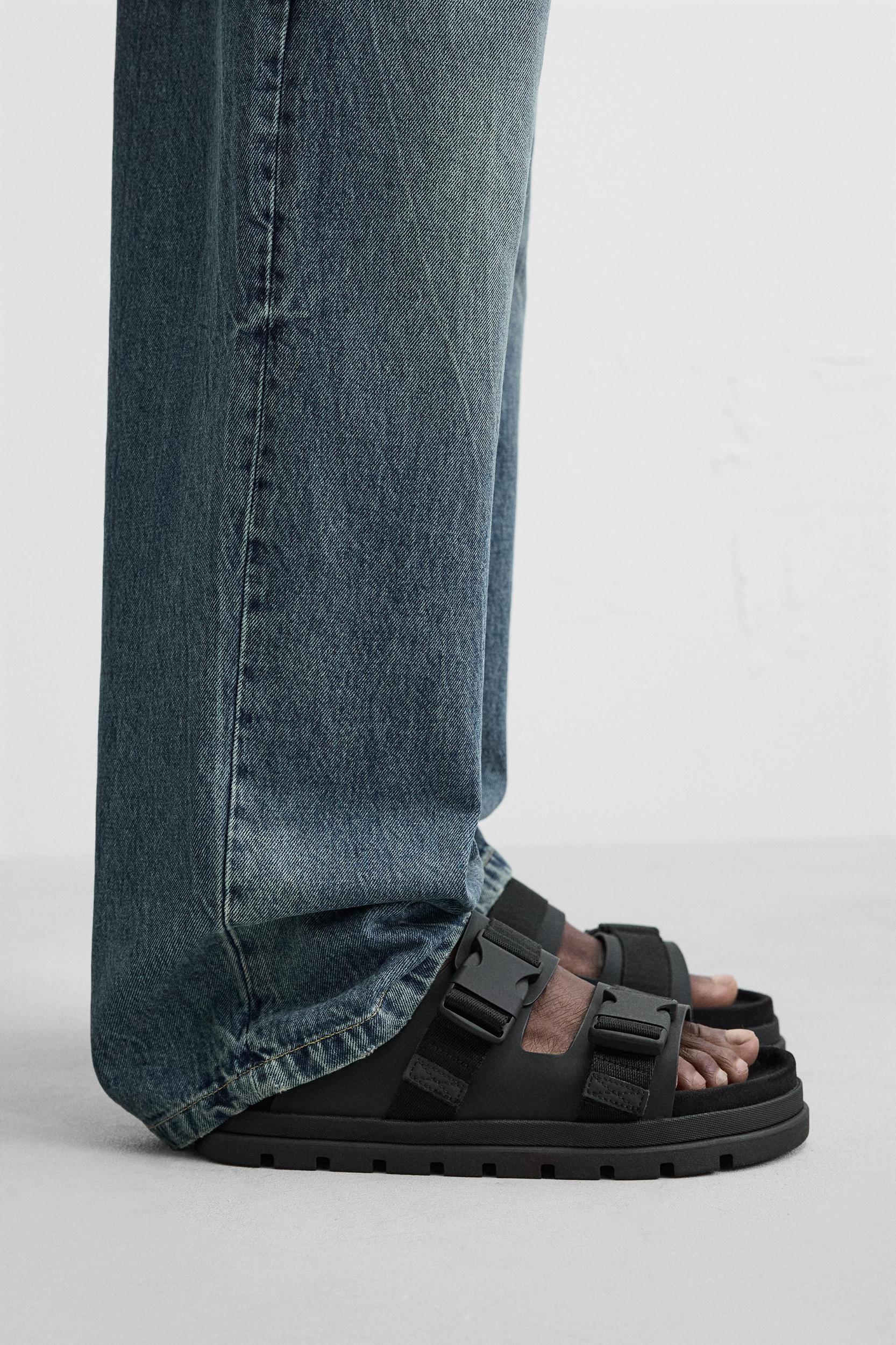 DOUBLE STRAP CHUNKY SANDALS Product Image