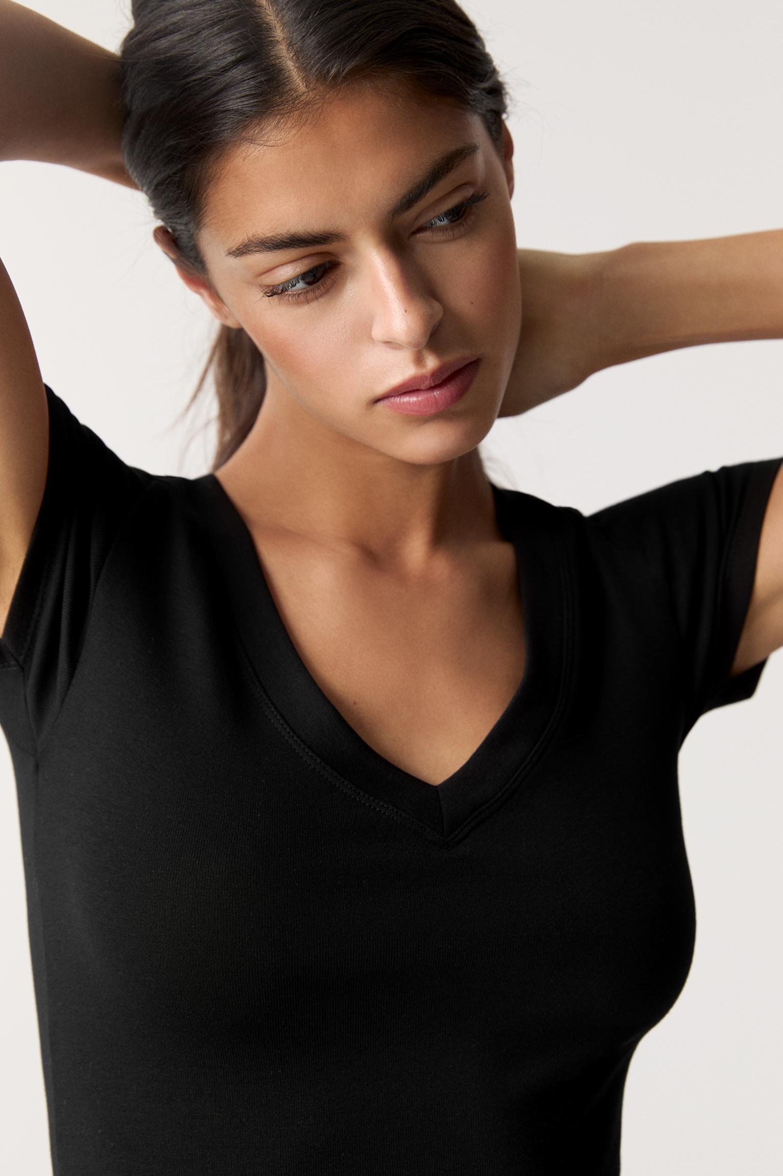 V-neck top Product Image
