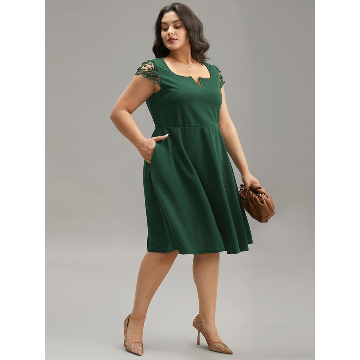 Plus Size Solid Notched Pocket Cut Out Patchwork Dress Green Women Office Patchwork Notched collar Sleeveless Curvy Midi Dress BloomChic 30/6X Product Image