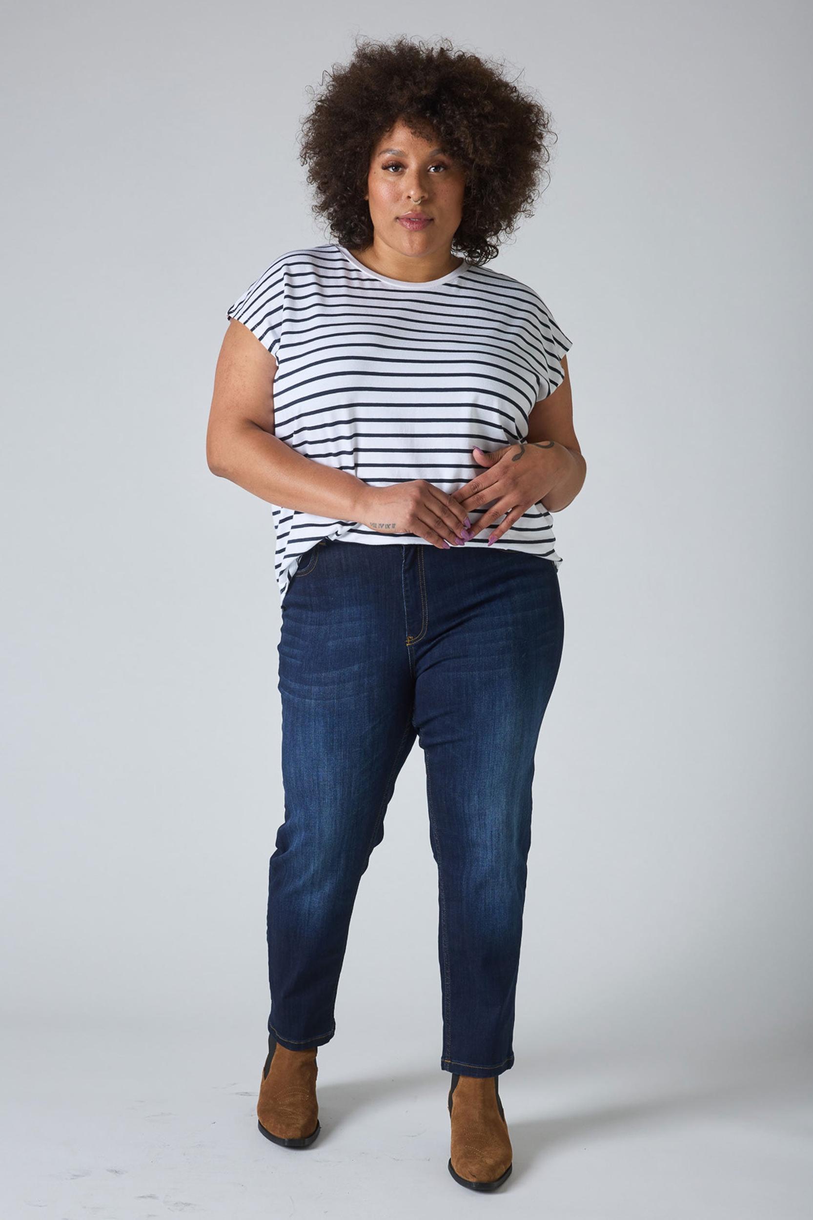 The Iconic Fitted Jeans Product Image