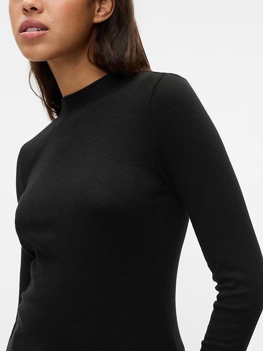 Essential Rib Mockneck T-Shirt Product Image