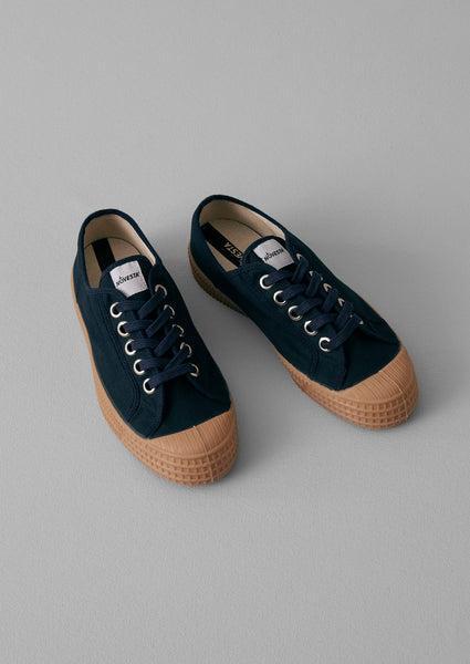 Novesta Star Master Waxed Cotton Plimsolls | Indigo Product Image