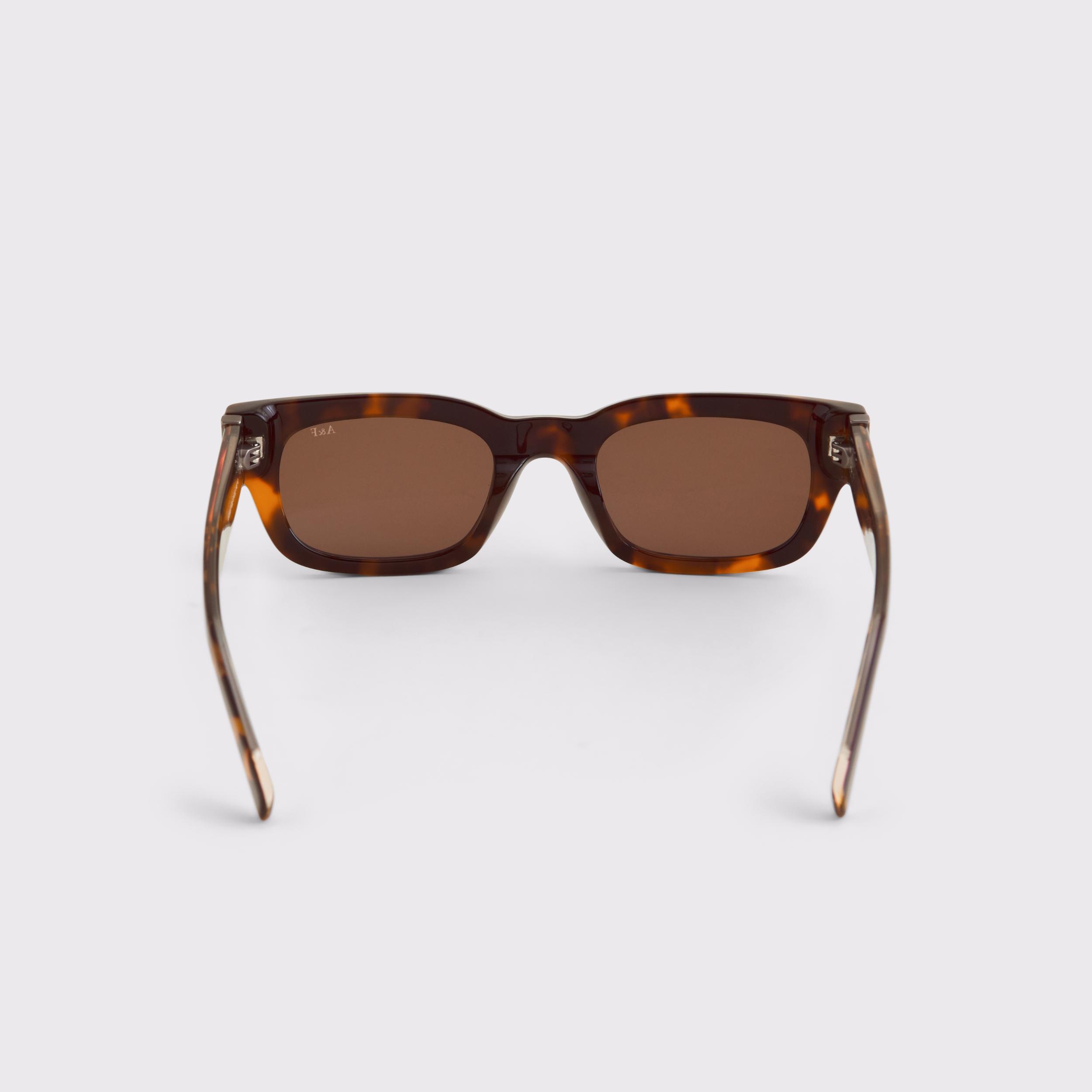 Wide Cat Eye Sunglasses Product Image