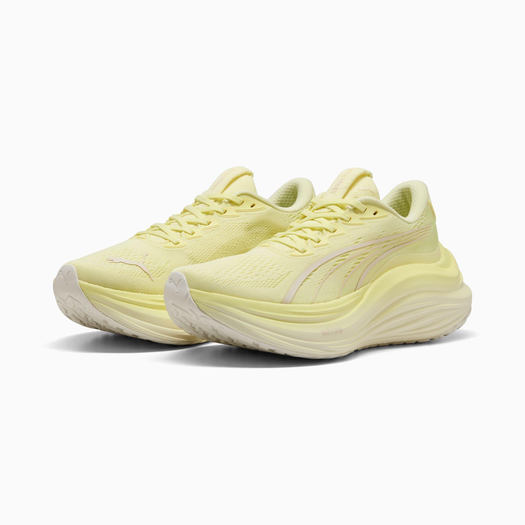 MagMax NITRO™ Women's Running Shoes Product Image