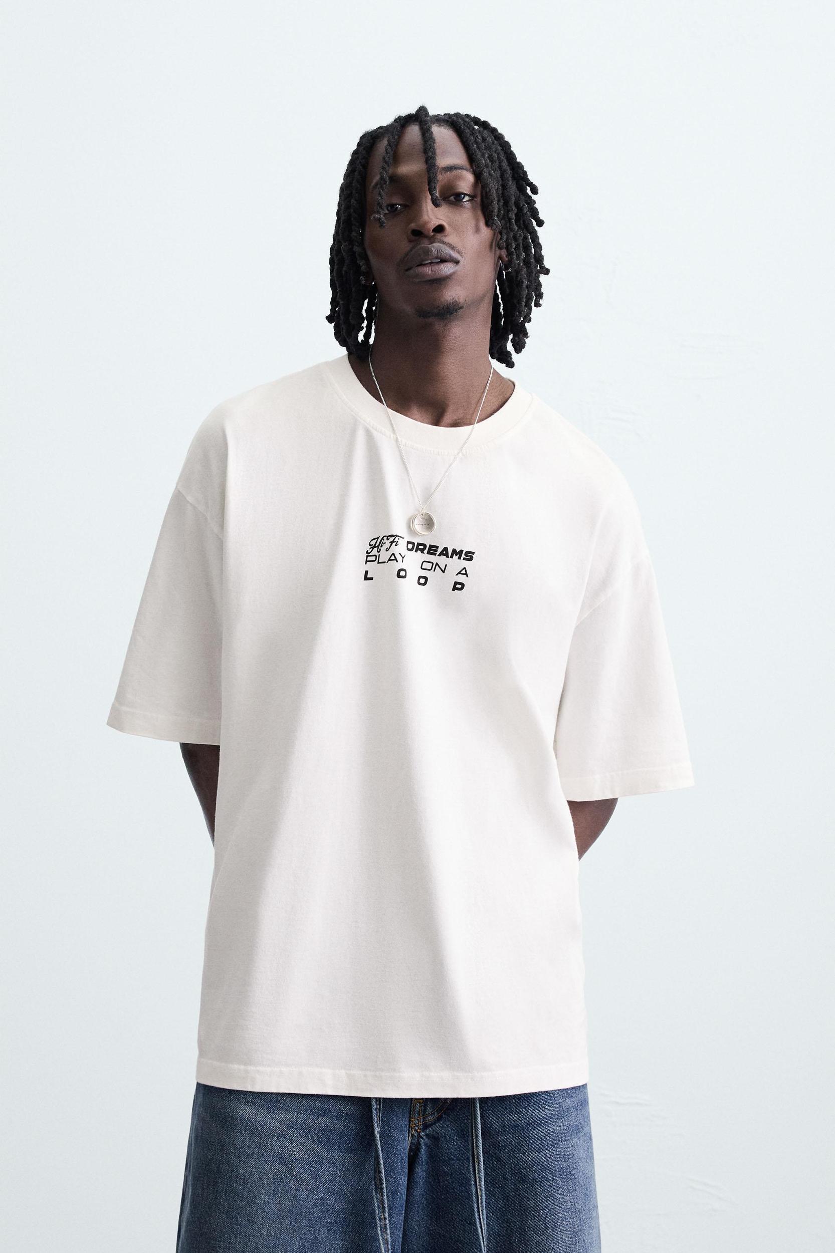 PRINTED GRAPHIC T-SHIRT Product Image