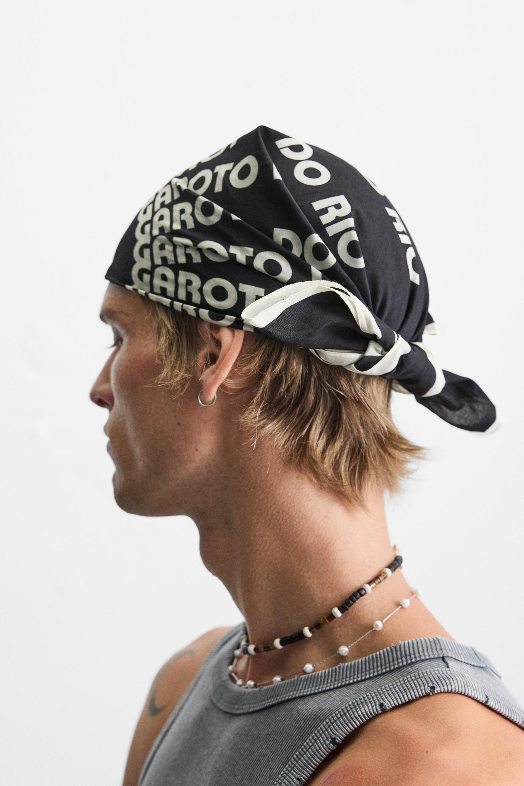 TEXT PRINT BANDANA Product Image