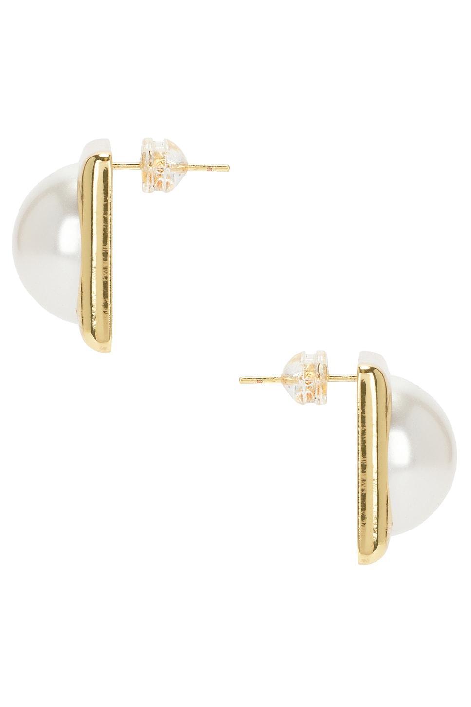 Billie Stud Earring SHASHI Product Image