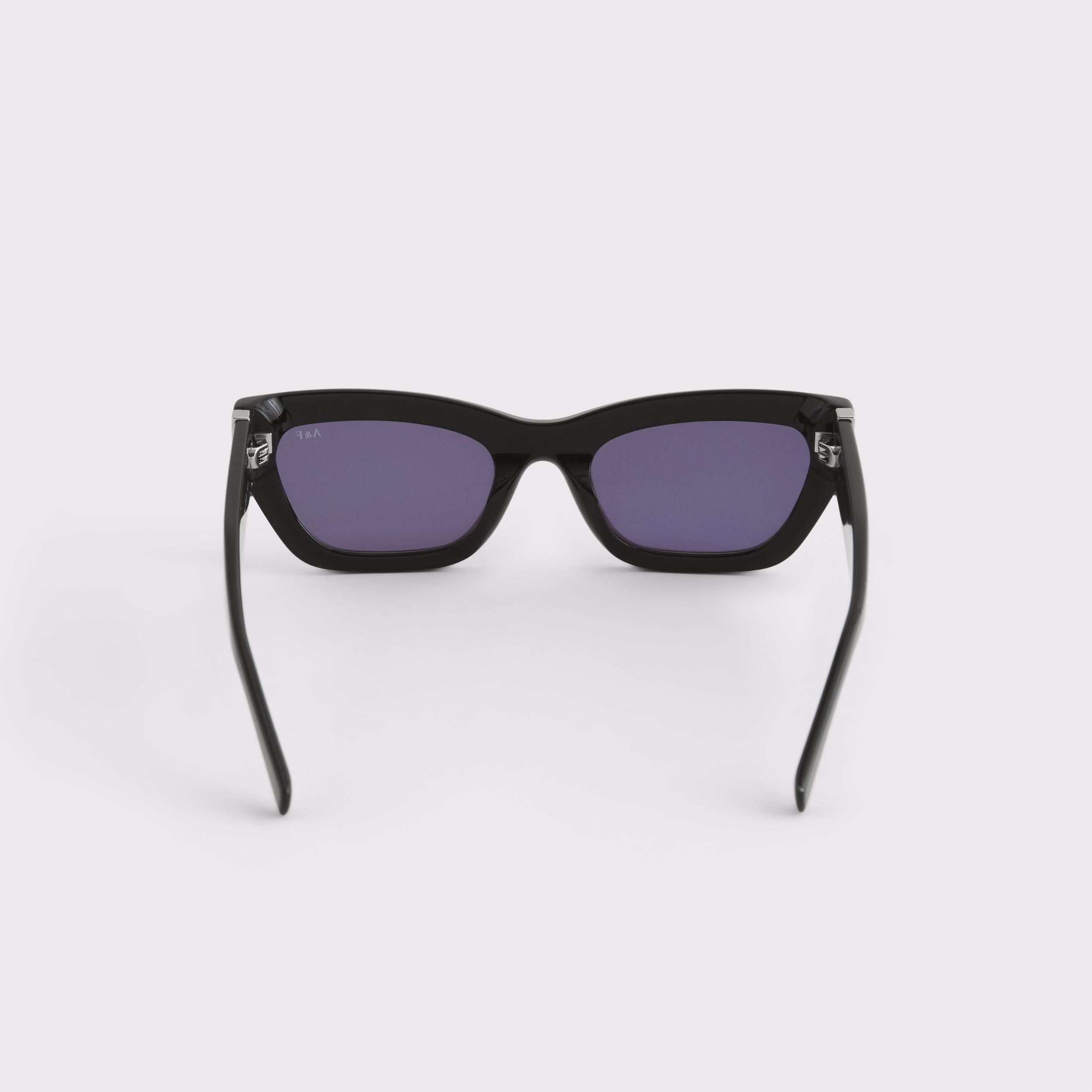 Wide Cat Eye Sunglasses Product Image