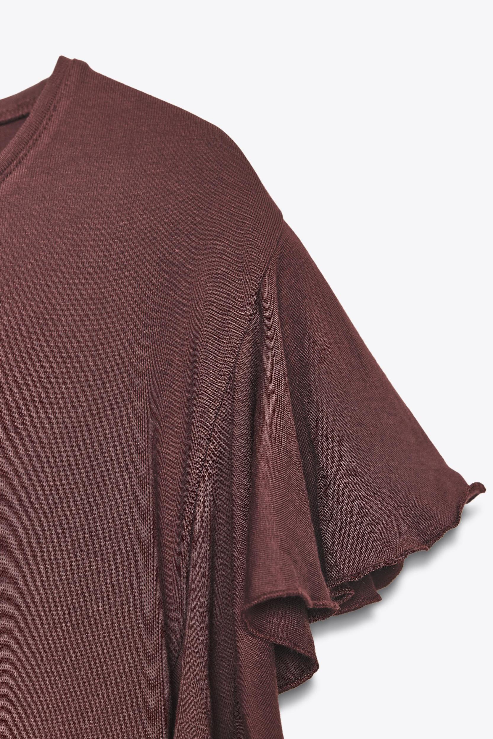RUFFLED SLEEVE T-SHIRT Product Image