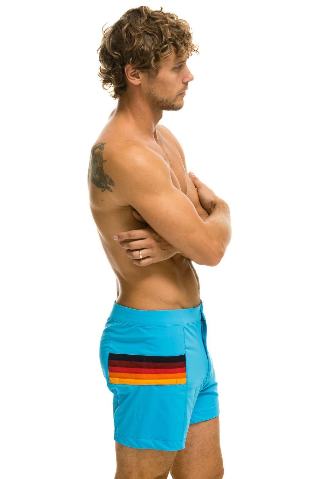 MEN'S HORIZONTAL 5 STRIPE FLEX SHORTS - NEON BLUE Male Product Image