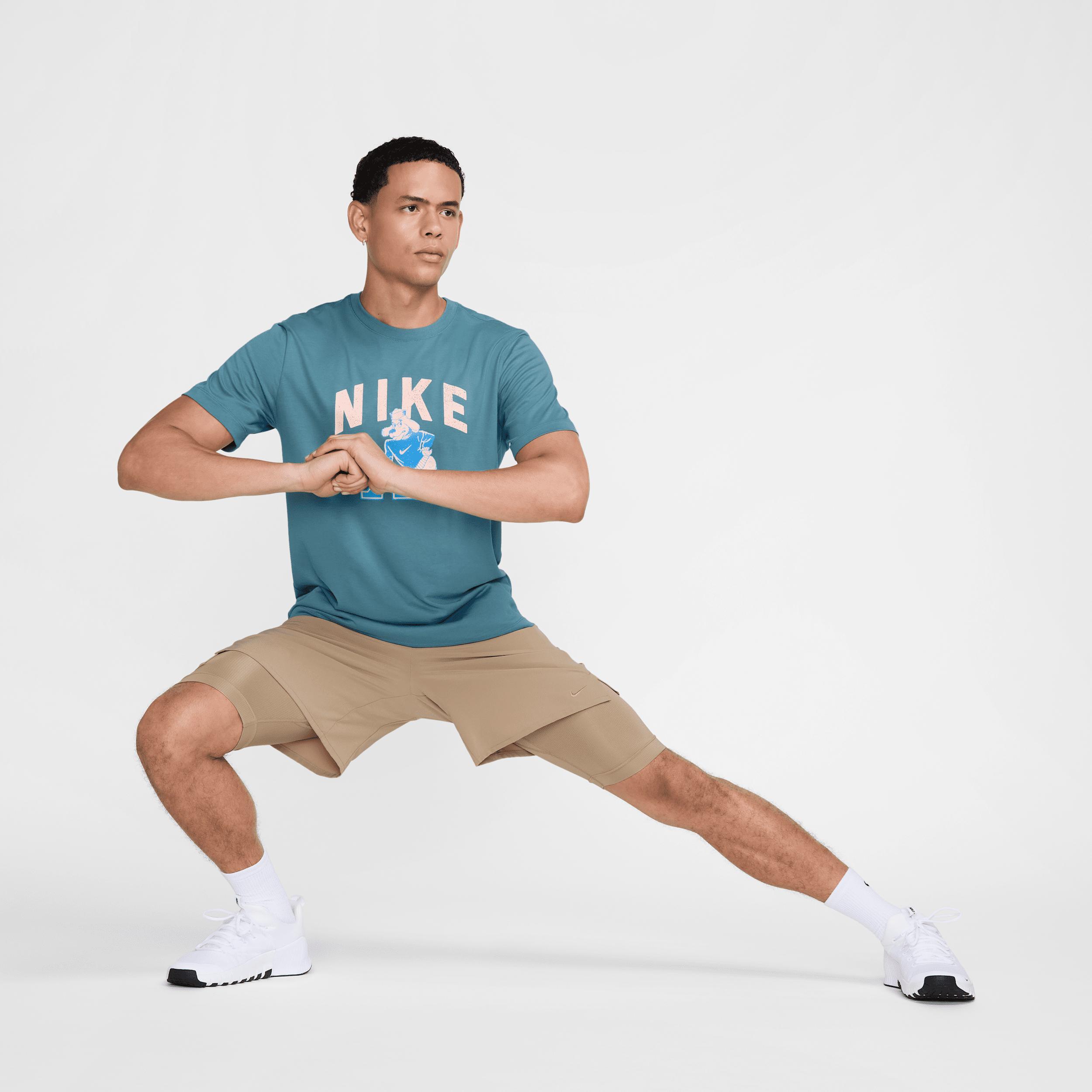 Nike Men's Fitness T-Shirt Product Image