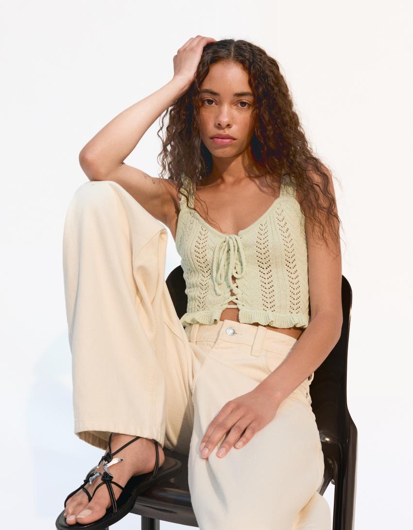 Ruffled top with ties Product Image