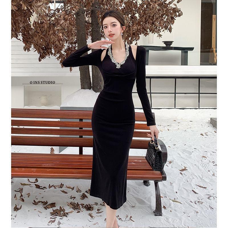 Long-Sleeve V-Neck Rhinestone Midi Sheath Dress Product Image