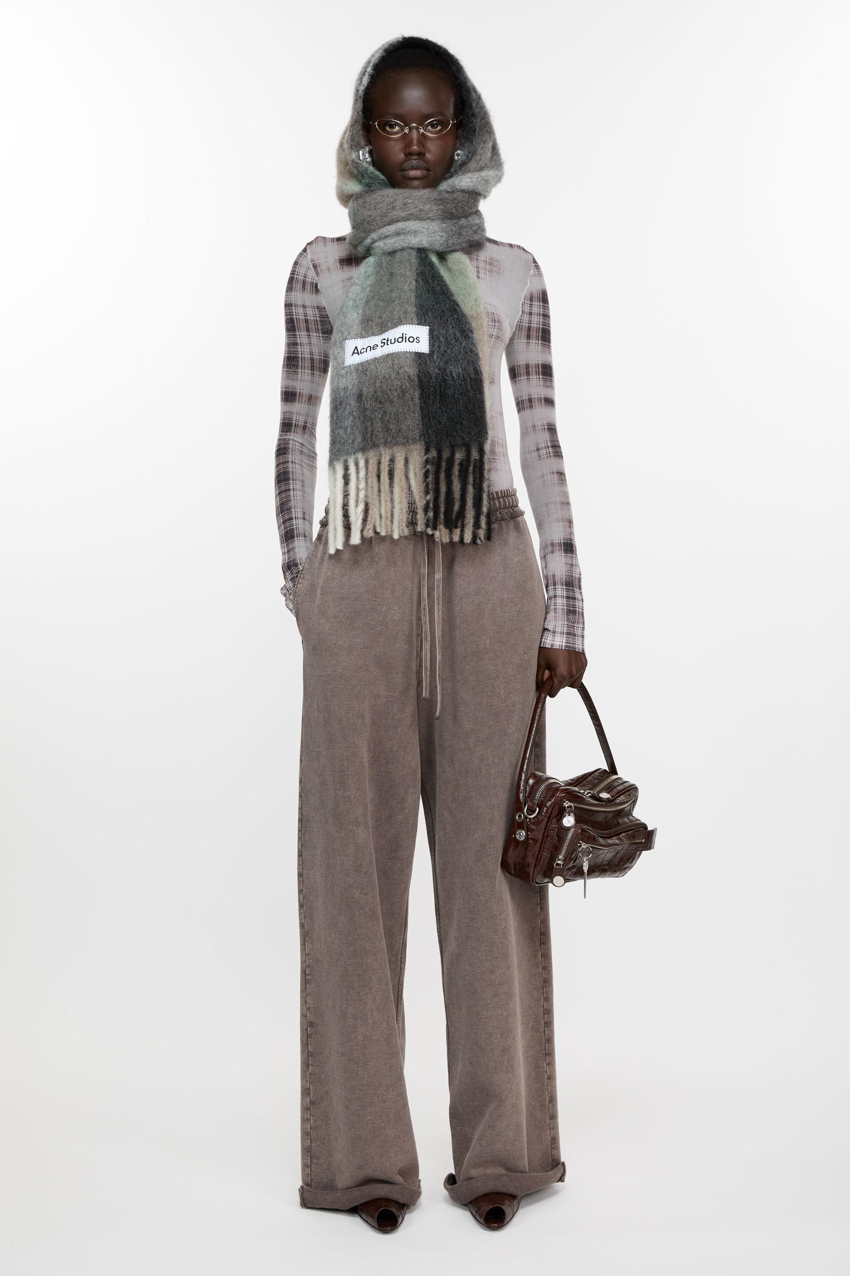 Mohair checked scarf Product Image