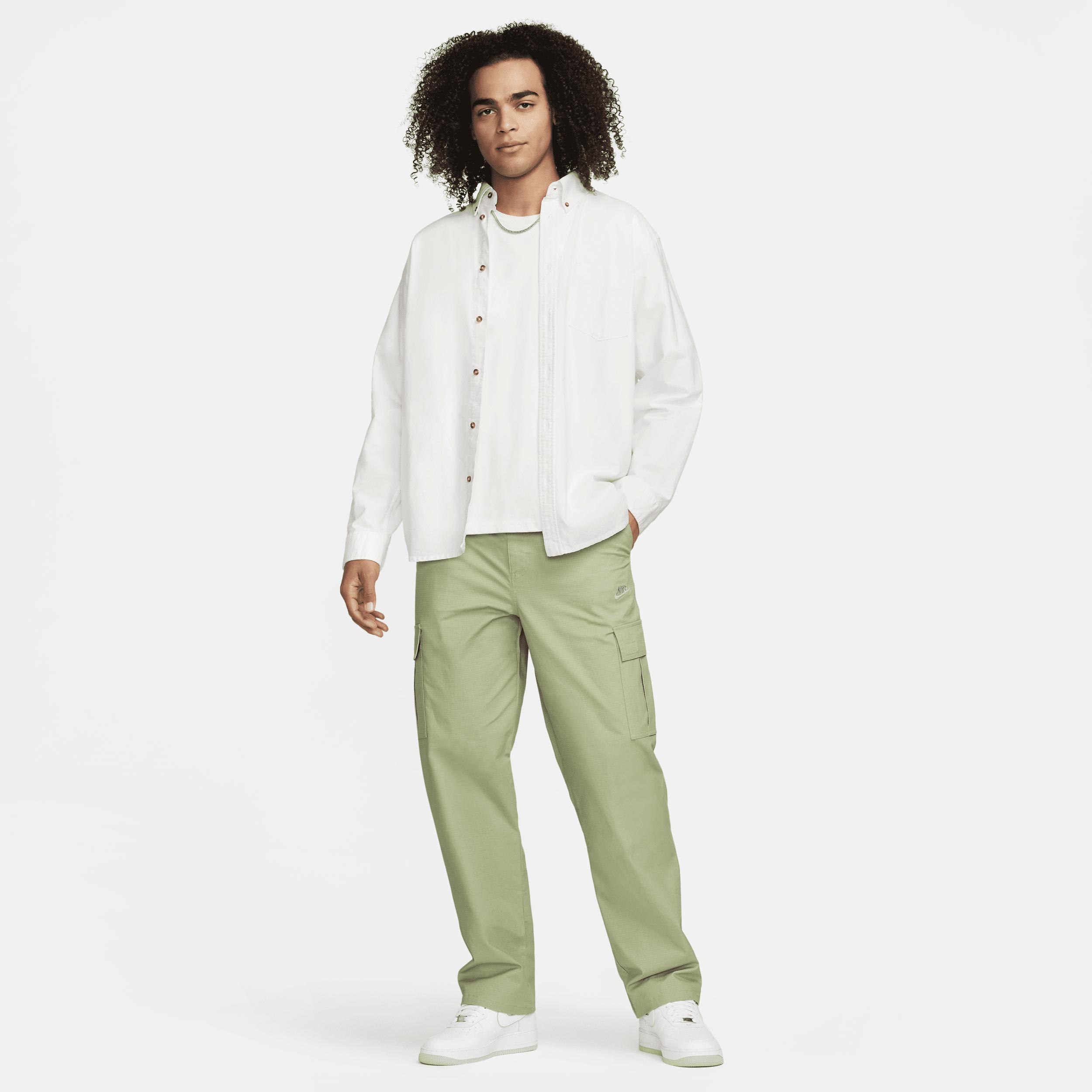 Nike Men's Club Cargo Pants Product Image