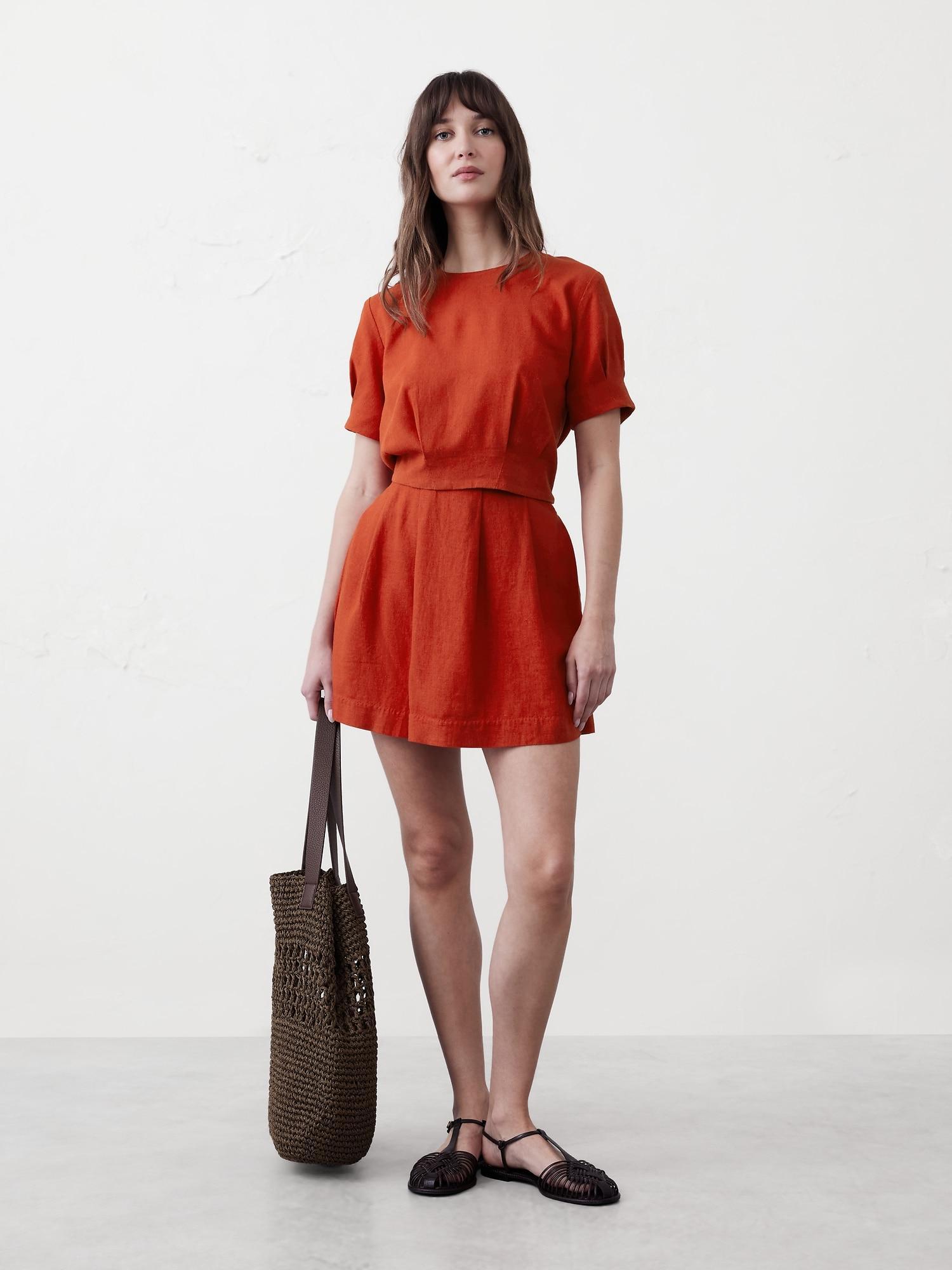 Linen-Blend Hem Pleated Top Product Image