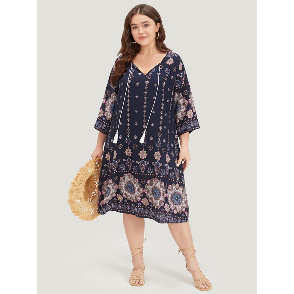 Plus Size Bandana Print Ties Pocket Tassels Detail Dress Scarlet Women Vacation Tassels V-neck Elbow-length sleeve Curvy Midi Dress BloomChic 28/5X Product Image