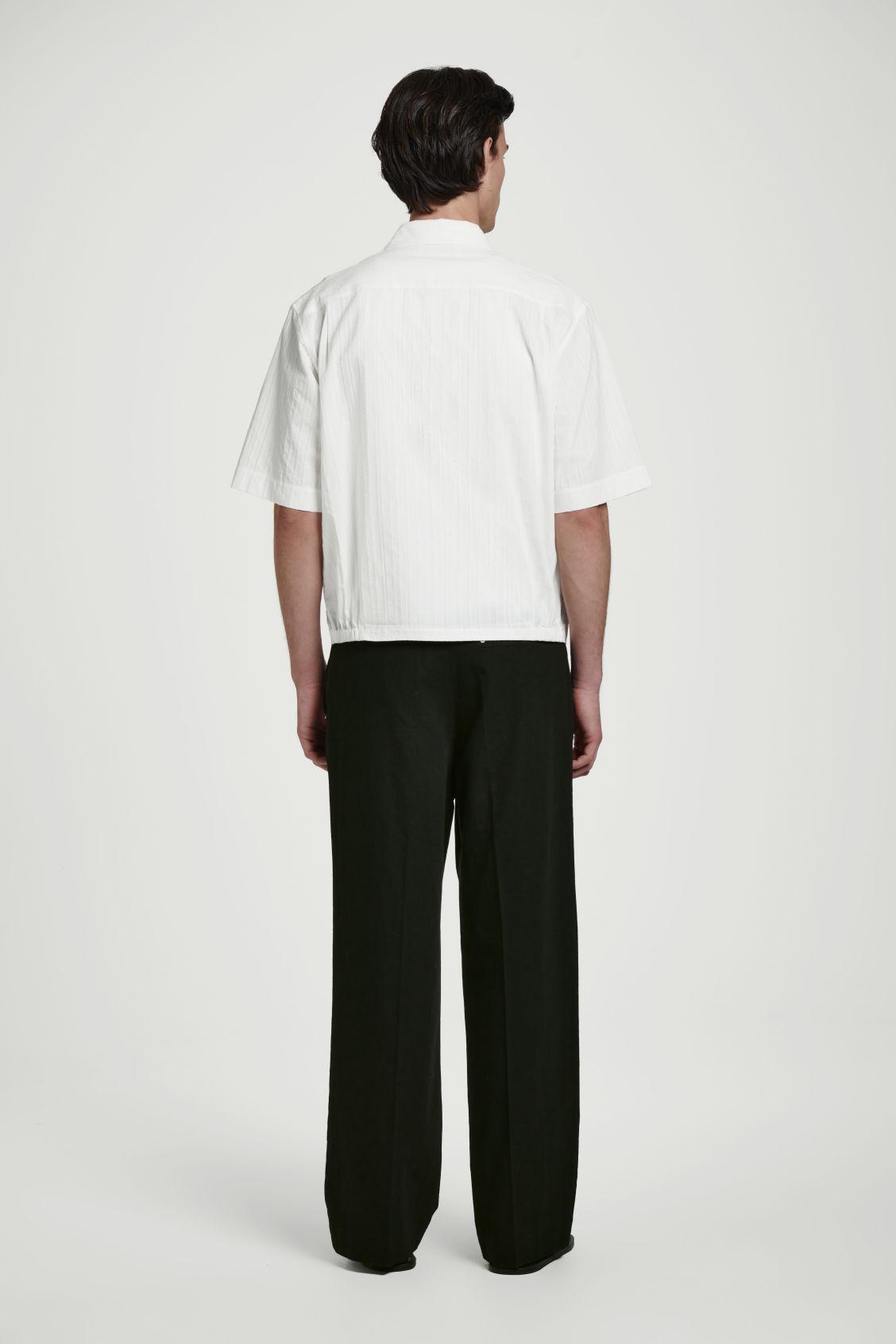 RELAXED FLAP-POCKET UTILITY SHIRT Product Image