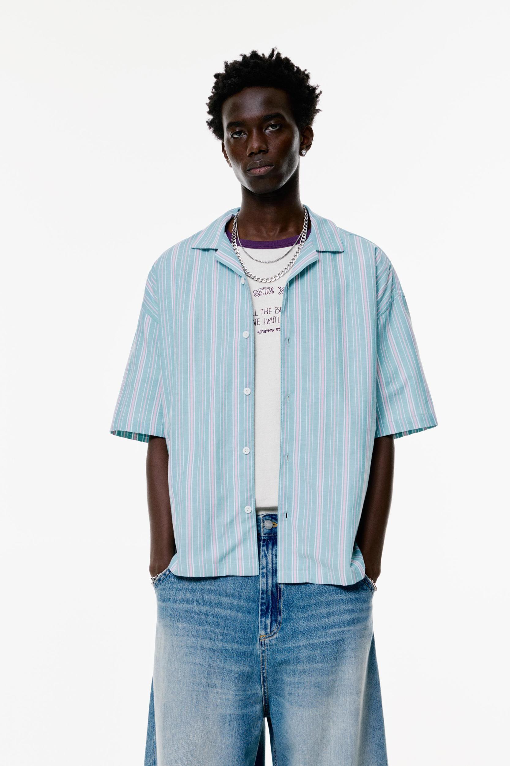 Striped short sleeve shirt Product Image