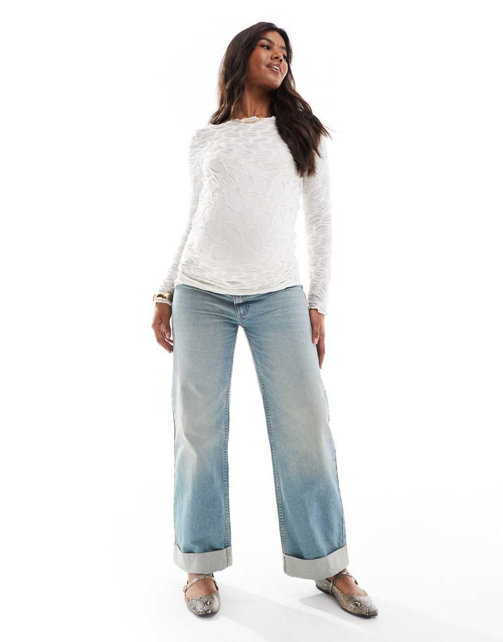 Mamalicious Maternity long sleeve 3D texture jersey top in white Product Image