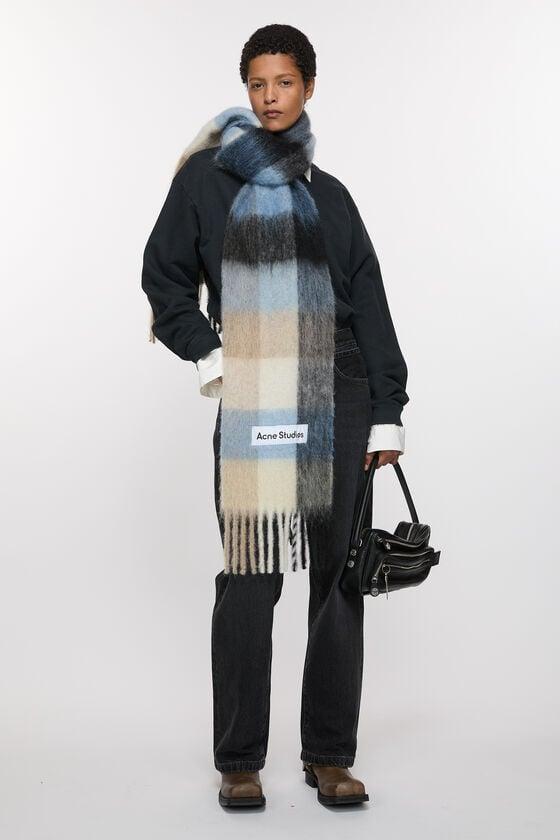 Mohair checked scarf Product Image