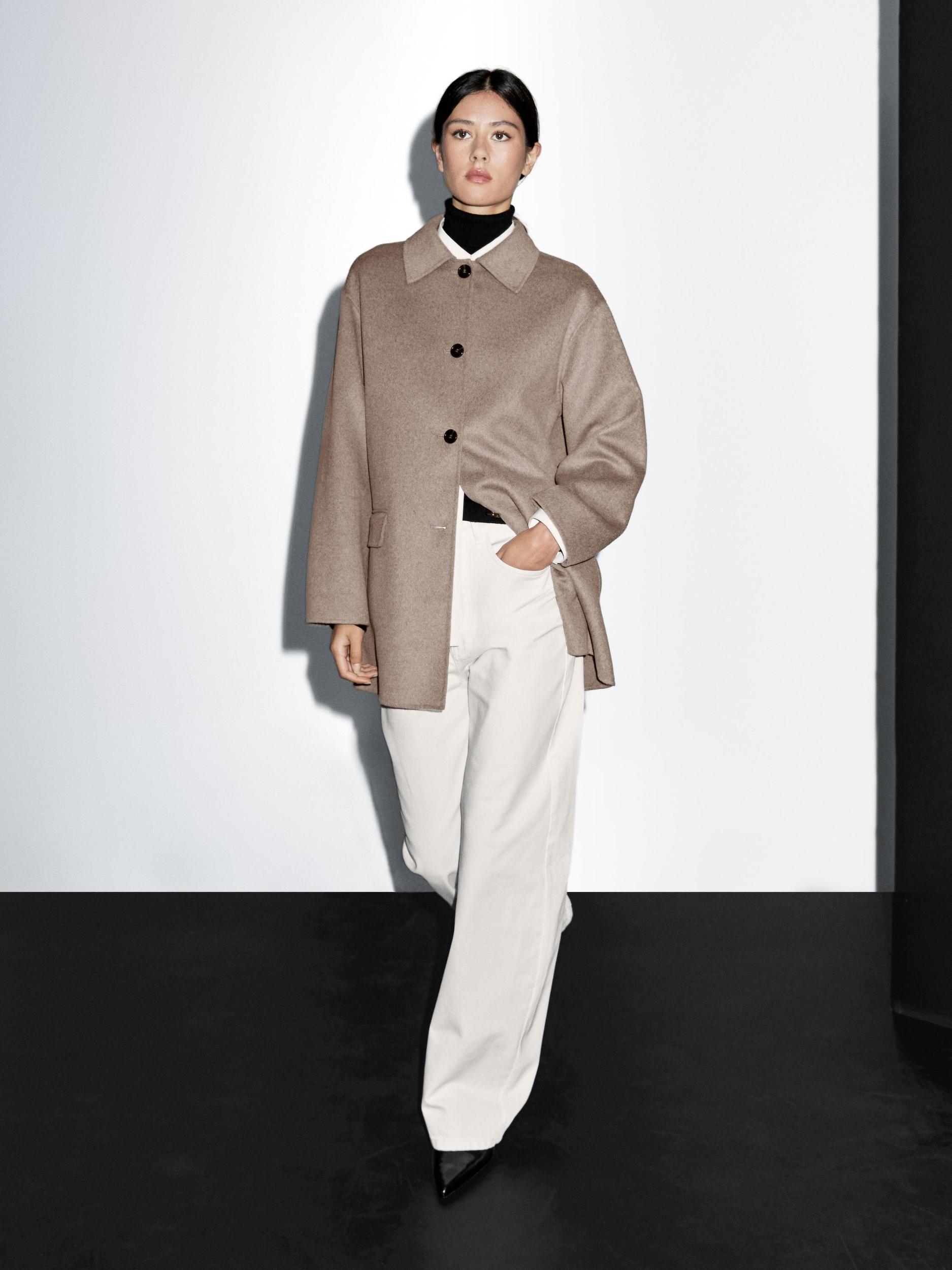 Medium wool blend coat Product Image